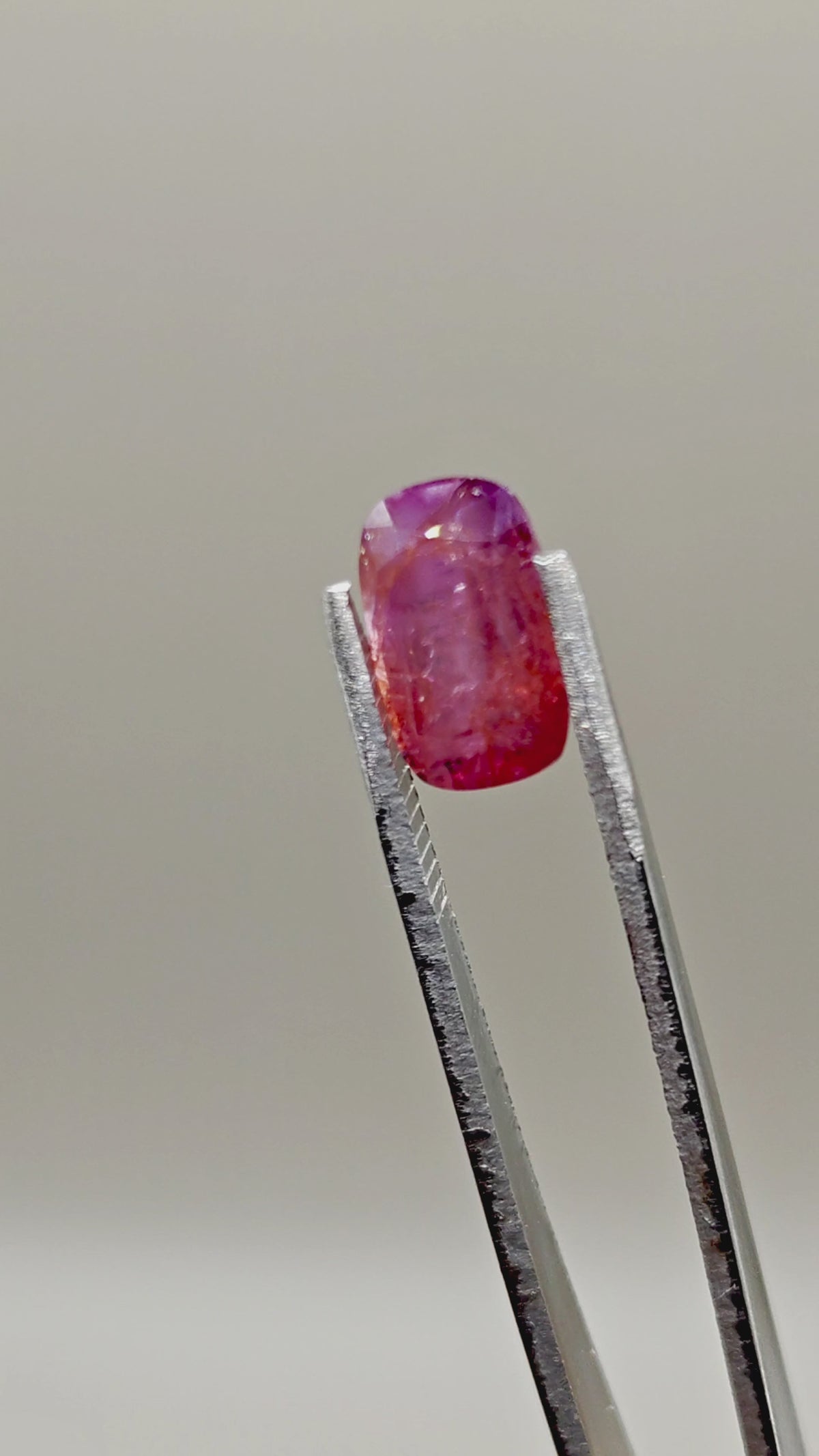 Zafiro natural sin calentar 4,94 ct Cojín