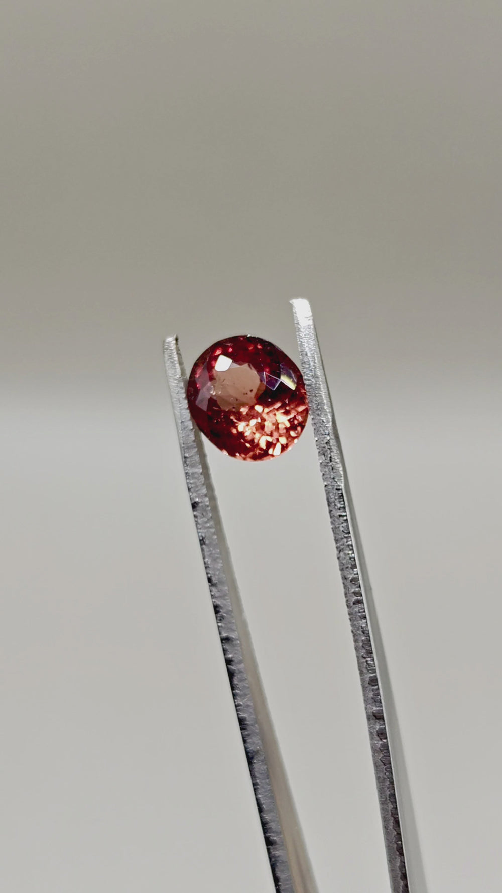 Natural Spessartite — 3.59 ct — Oval