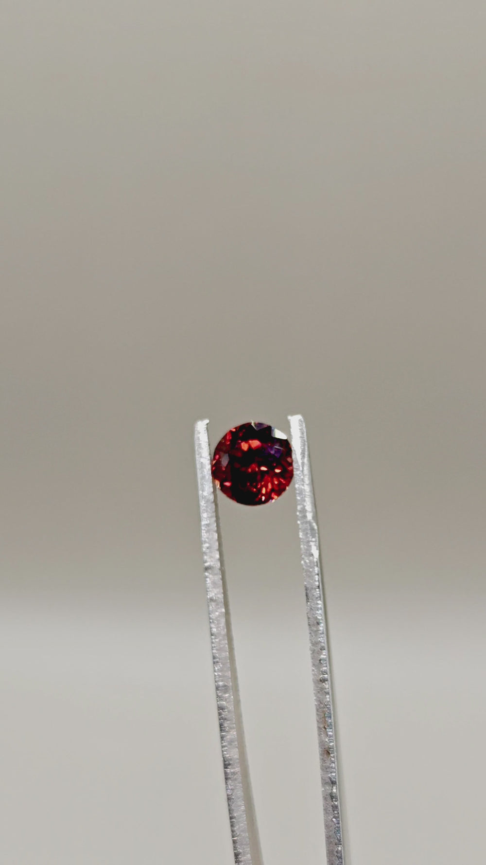 Natural Zircon — 2.16 ct — Round