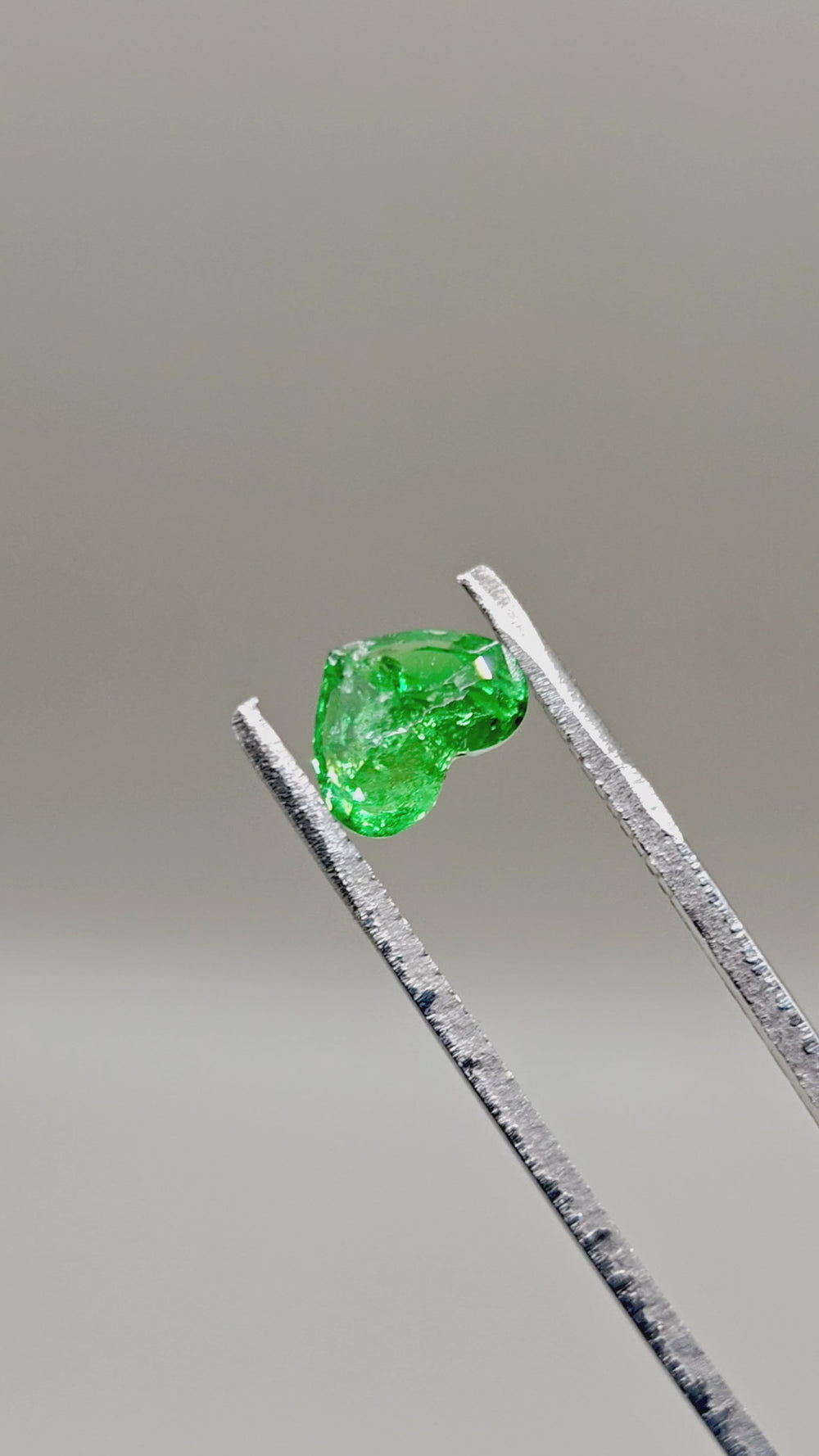 Tsavorite naturale — 2,08 ct — Cuore