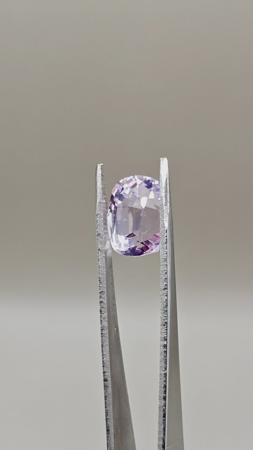 Kunzite naturale — 13,28 ct — Cuscino