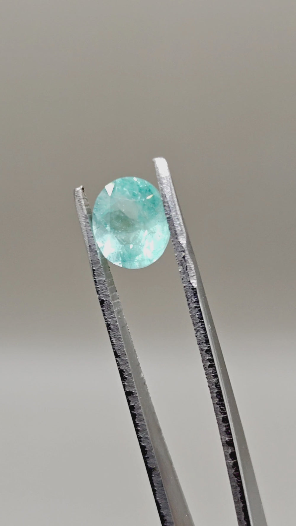 Natürlicher Smaragd — 2,79 ct — Oval