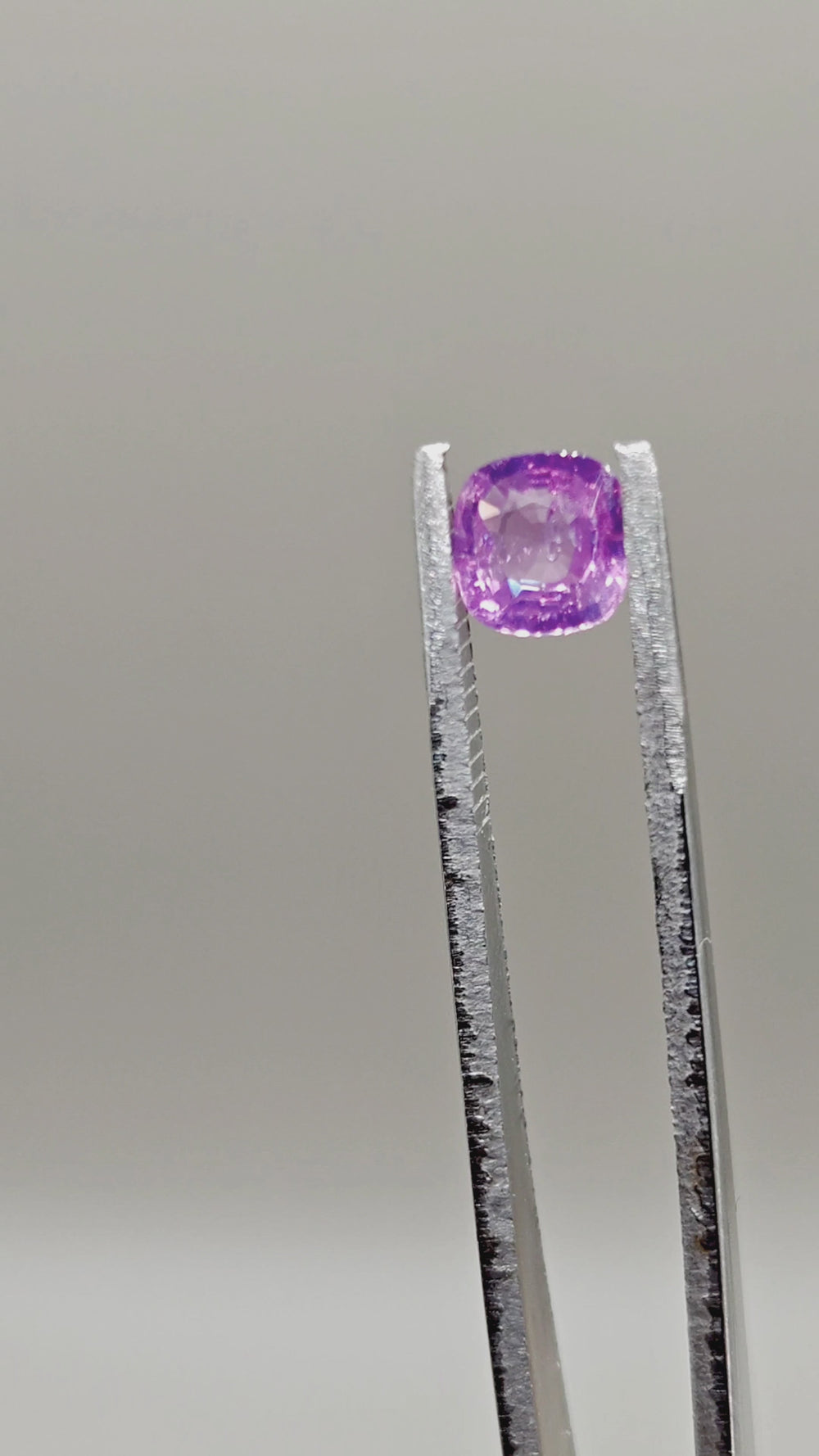 Natürlicher unerhitzter Padparadscha-Saphir — 1,00 ct — Kissenschliff