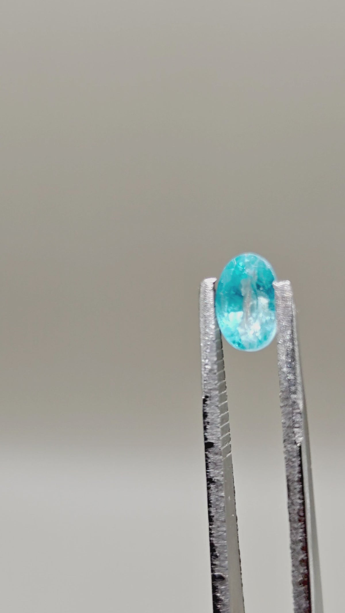 Circón natural 1,77 ct Oval