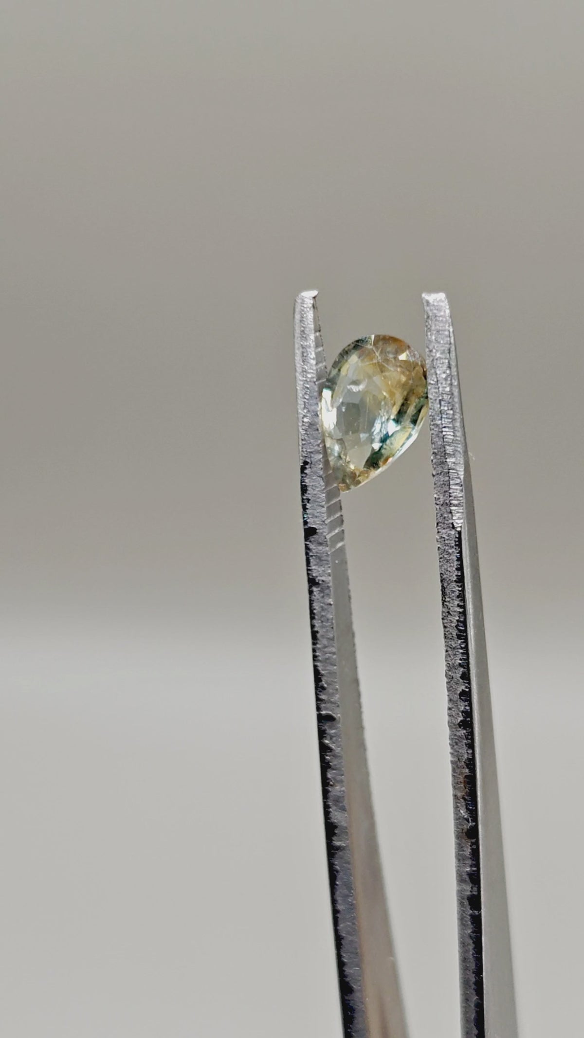 Natural Unheated Sapphire 1.25 ct Pear