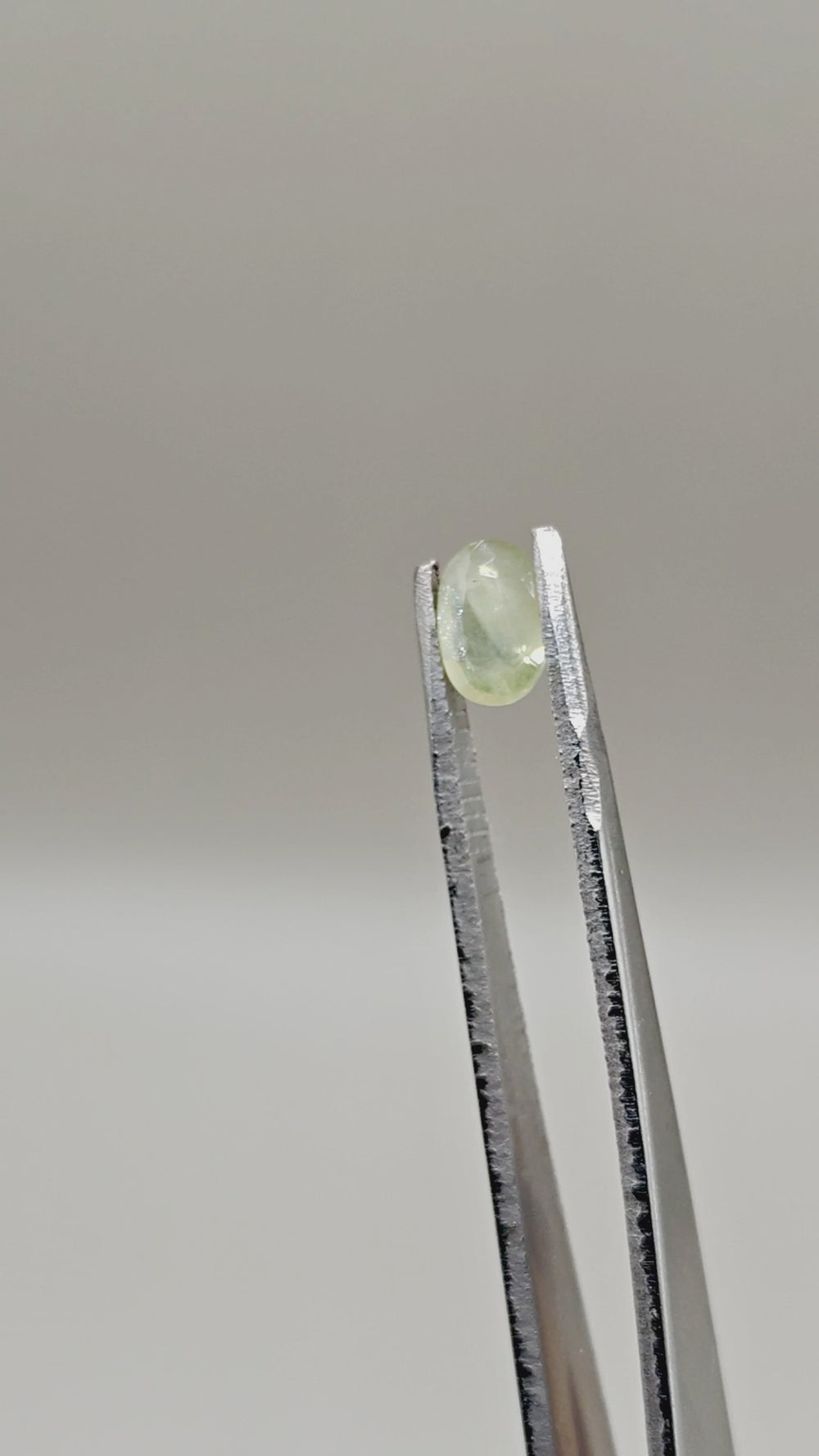 Naturlig ovärmd safir — 1,26 ct — Oval