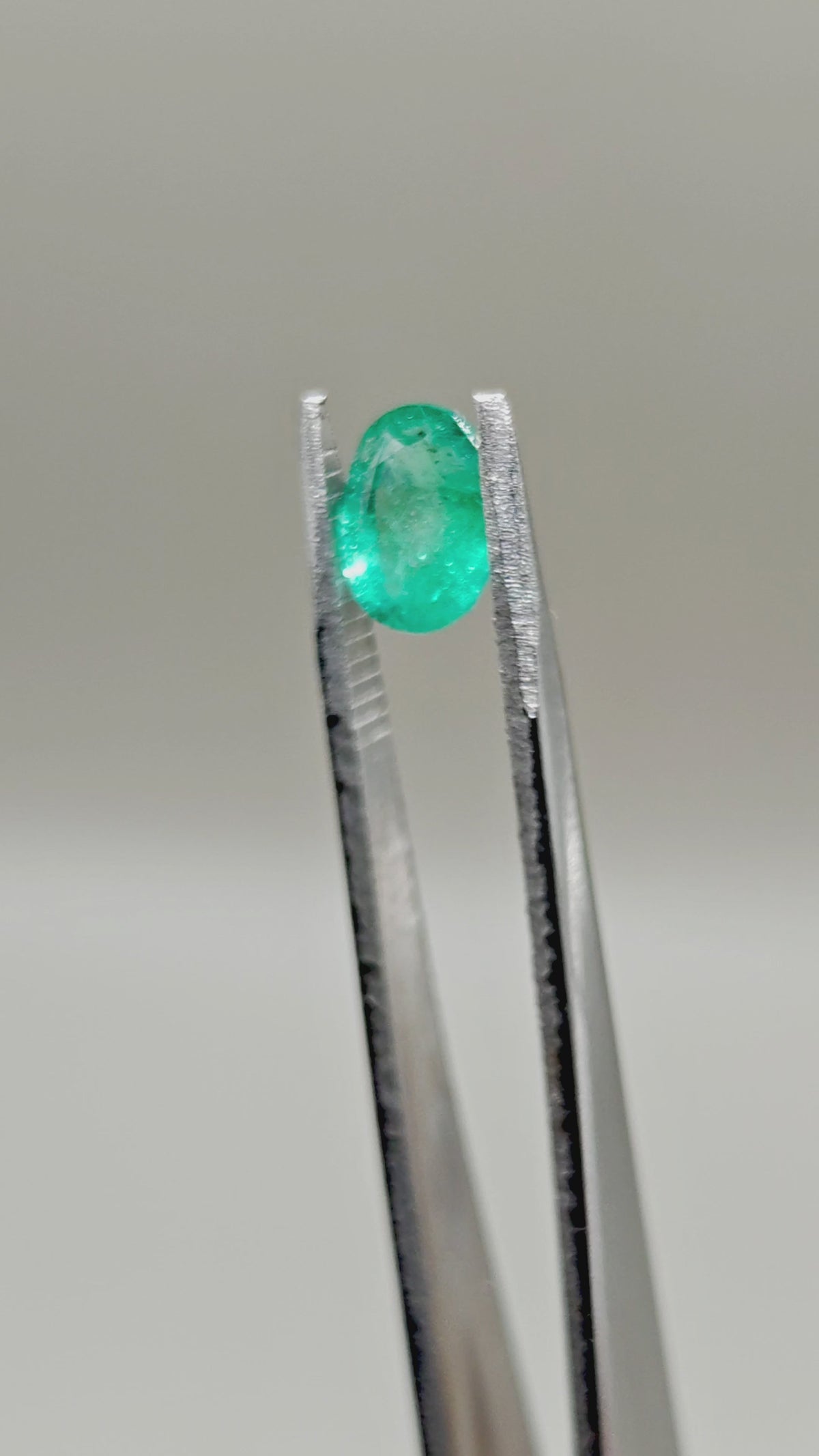 Natural Emerald 1.95 ct Oval