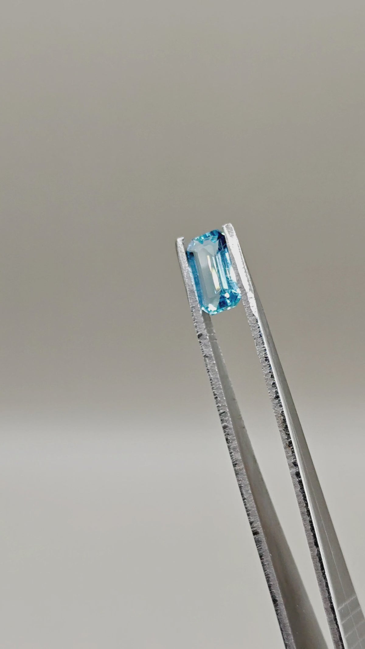 Aguamarina Santa Maria Color natural 1,55 ct Octagonal