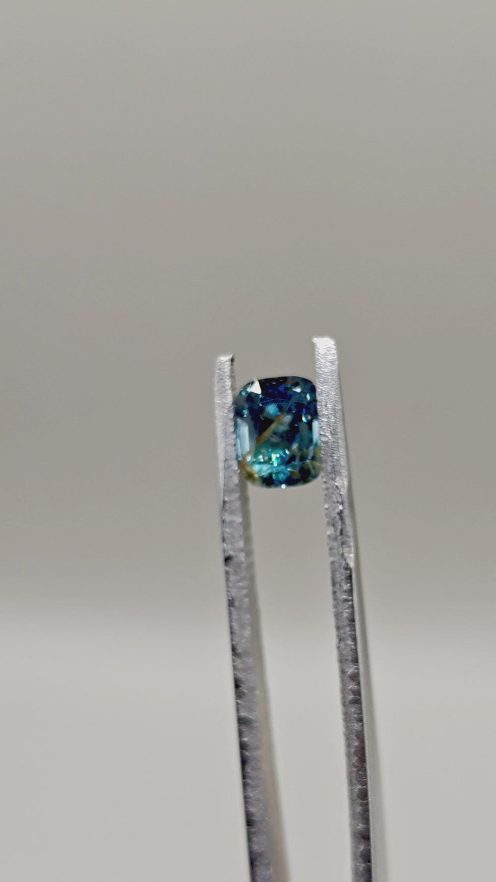 Natürlicher Spinell — 1,65 ct — Kissenschliff