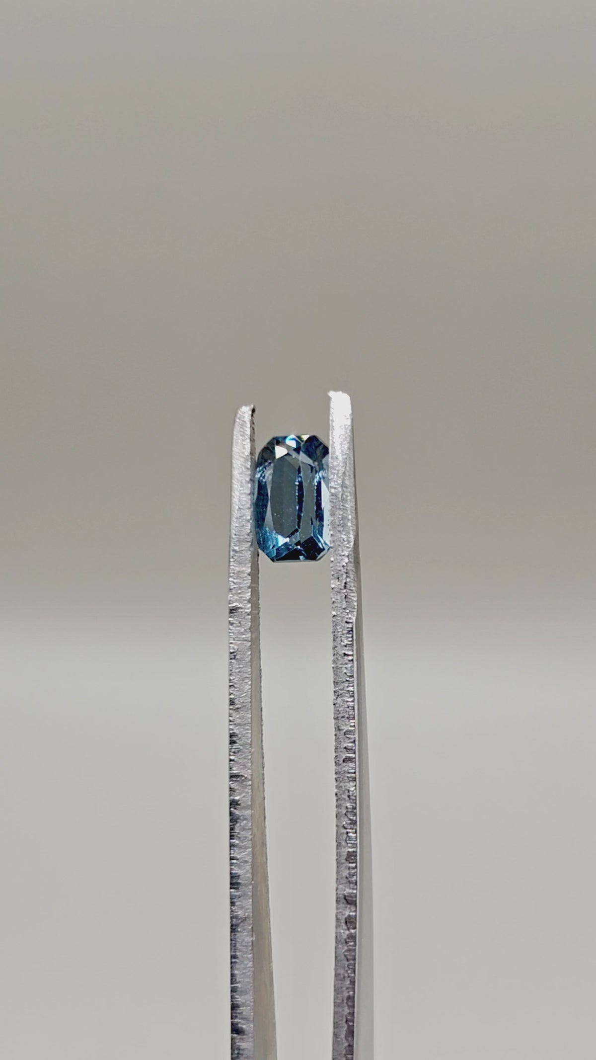 Spinello naturale 1,35 ct Ottagonale