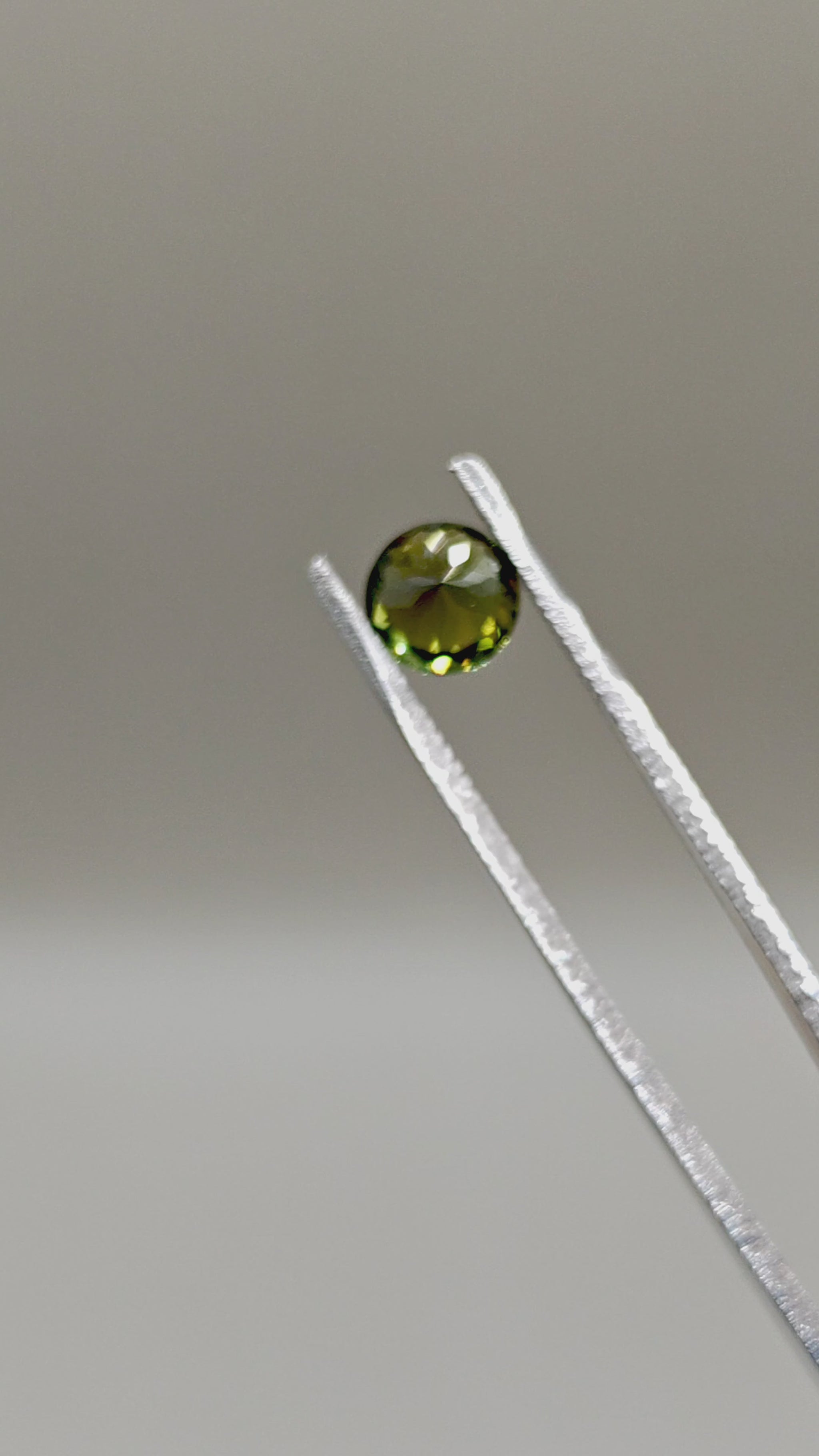 Natural Tourmaline 1.32 ct Round – video 2