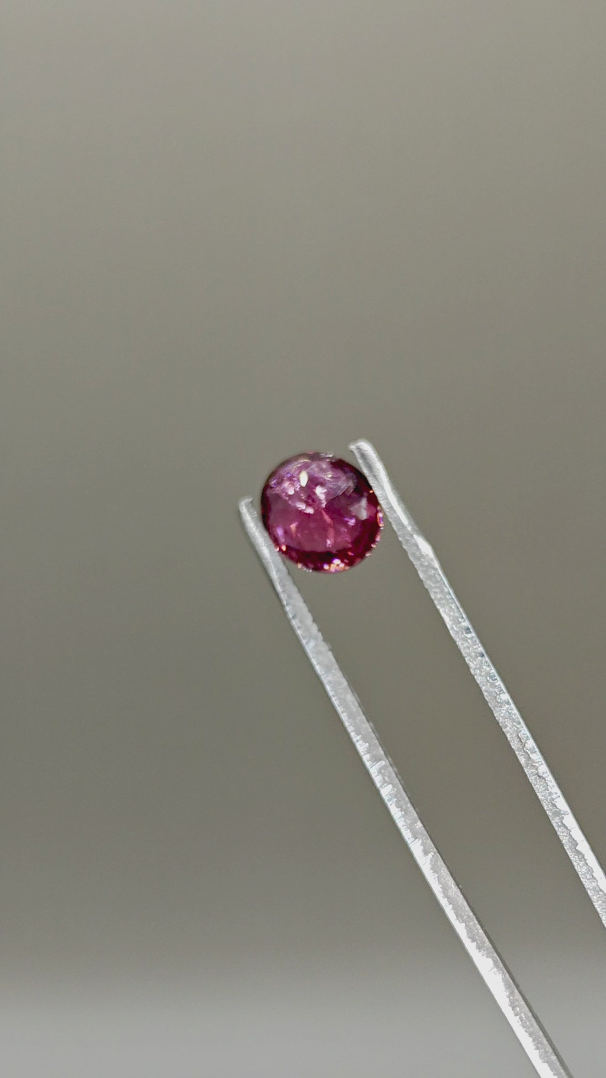 Natural Tourmaline 2.13 ct Oval – video 2