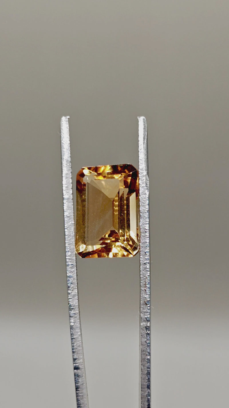 Natural Citrine 6.90 ct Octagonal – video