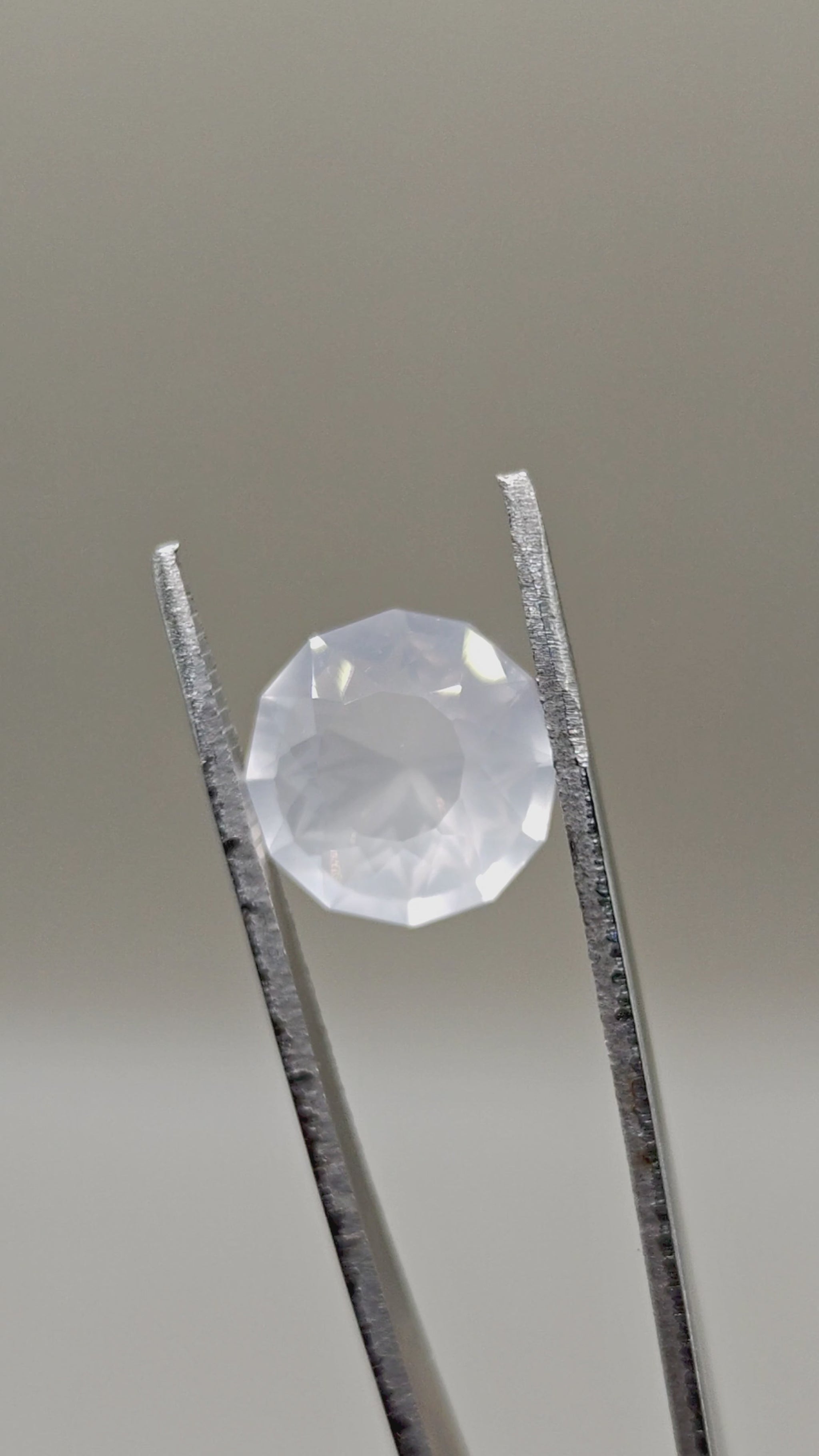 Natural Milky Quartz 6.54 ct Fancy Round – video