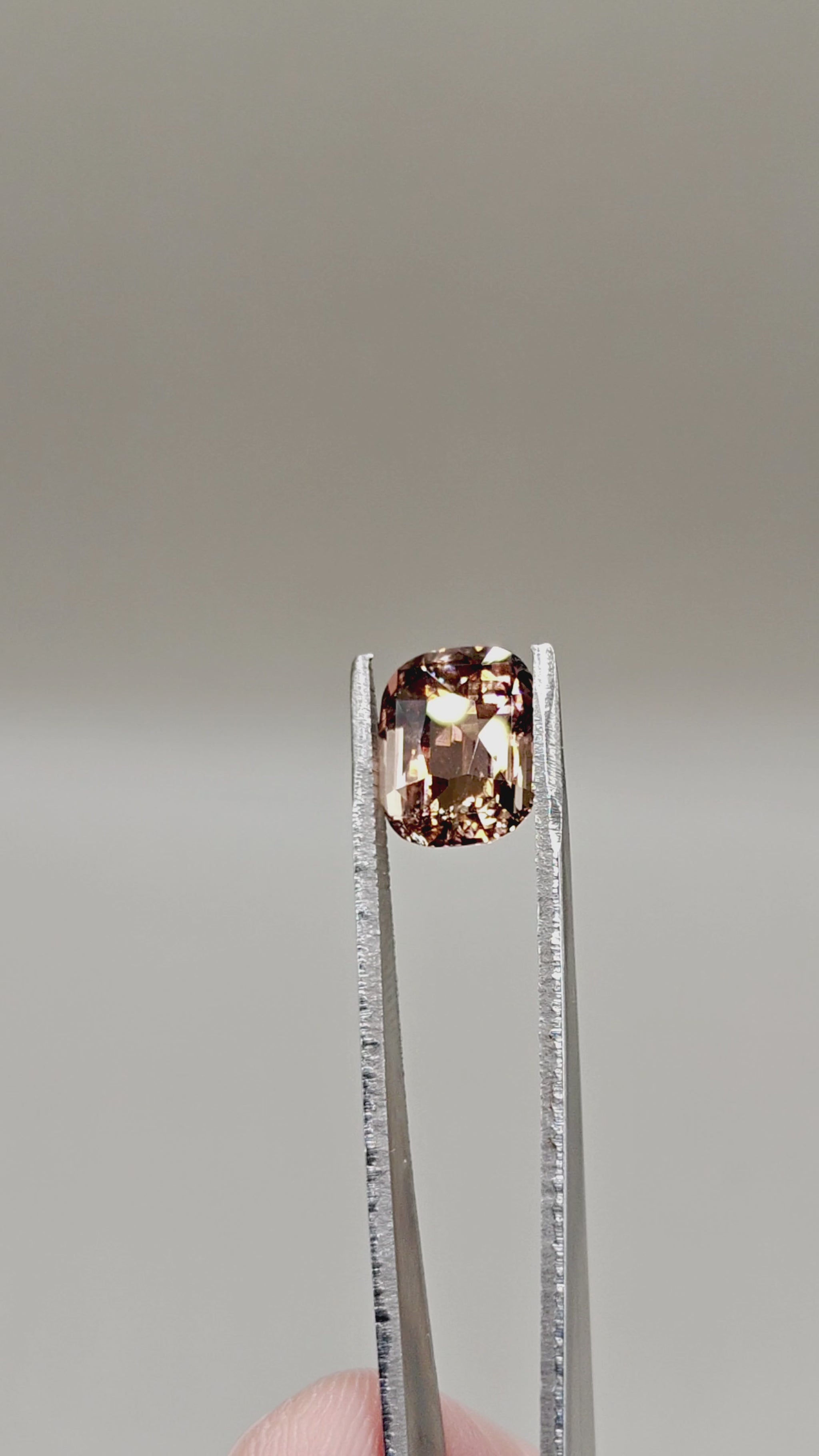 Natural Tourmaline 5.83 ct Cushion – video