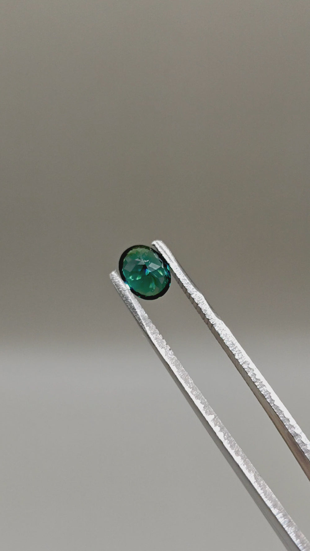 Natural Tourmaline 1.25 ct Oval – video 2