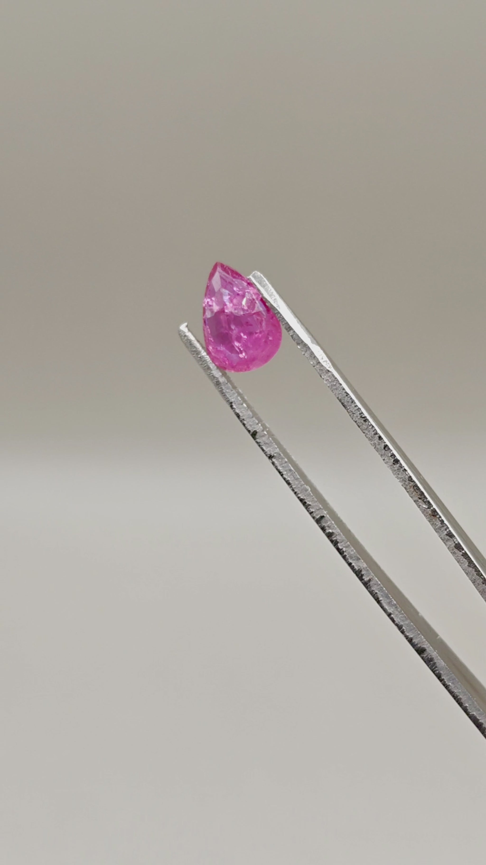 Natural Unheated Ruby 2.57 ct Pear – video 2
