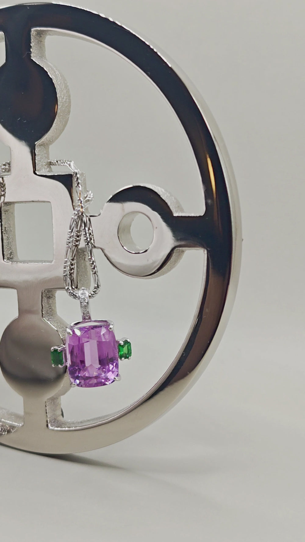Elyra Kunzite Pendant – video 3