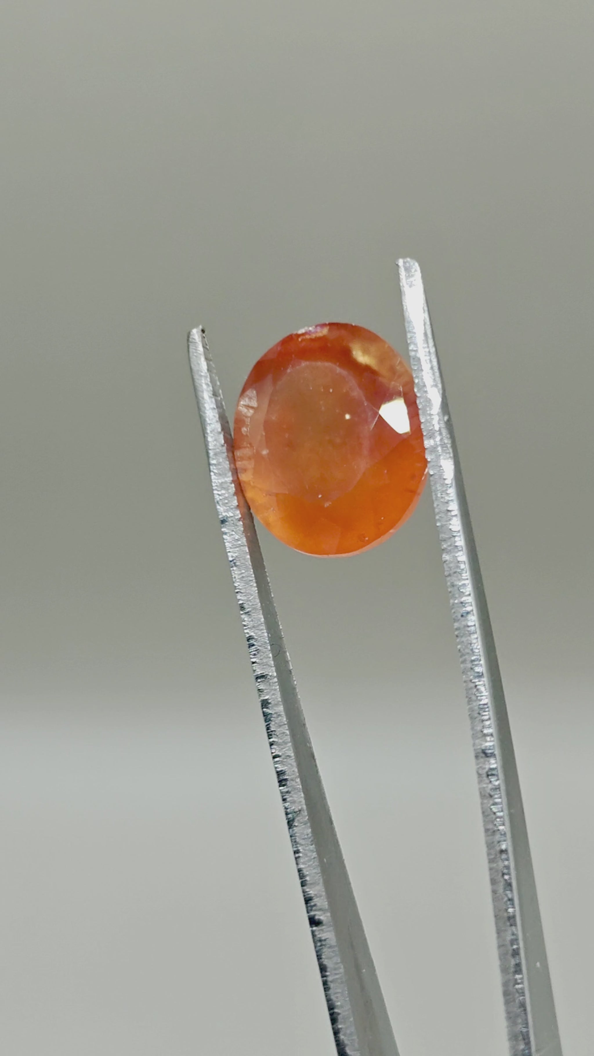 Natural Grossular 12.41 ct Oval – video