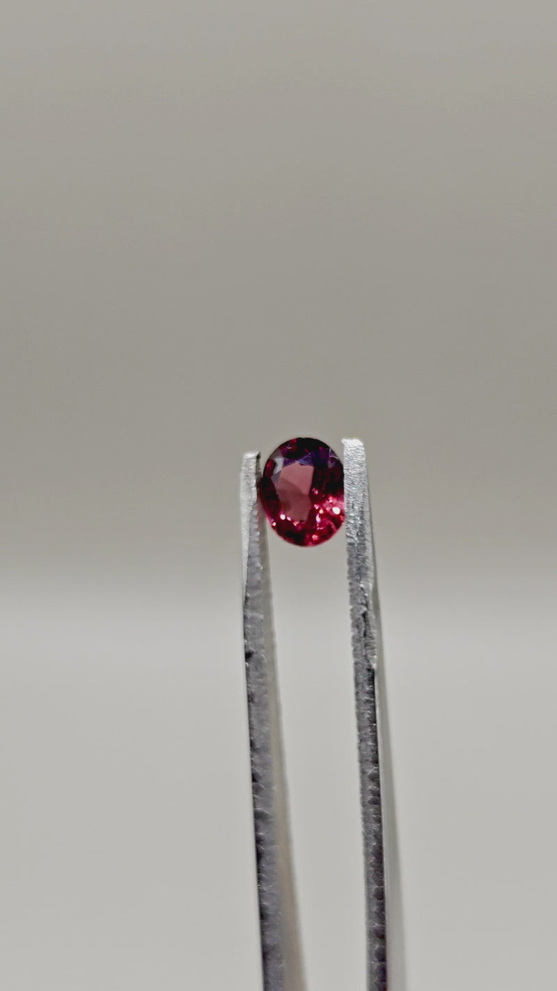 Natural Spinel — 0.99 ct — Oval