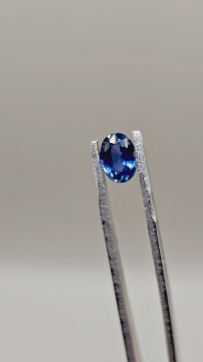 Natural Sapphire — 1.58 ct — Oval