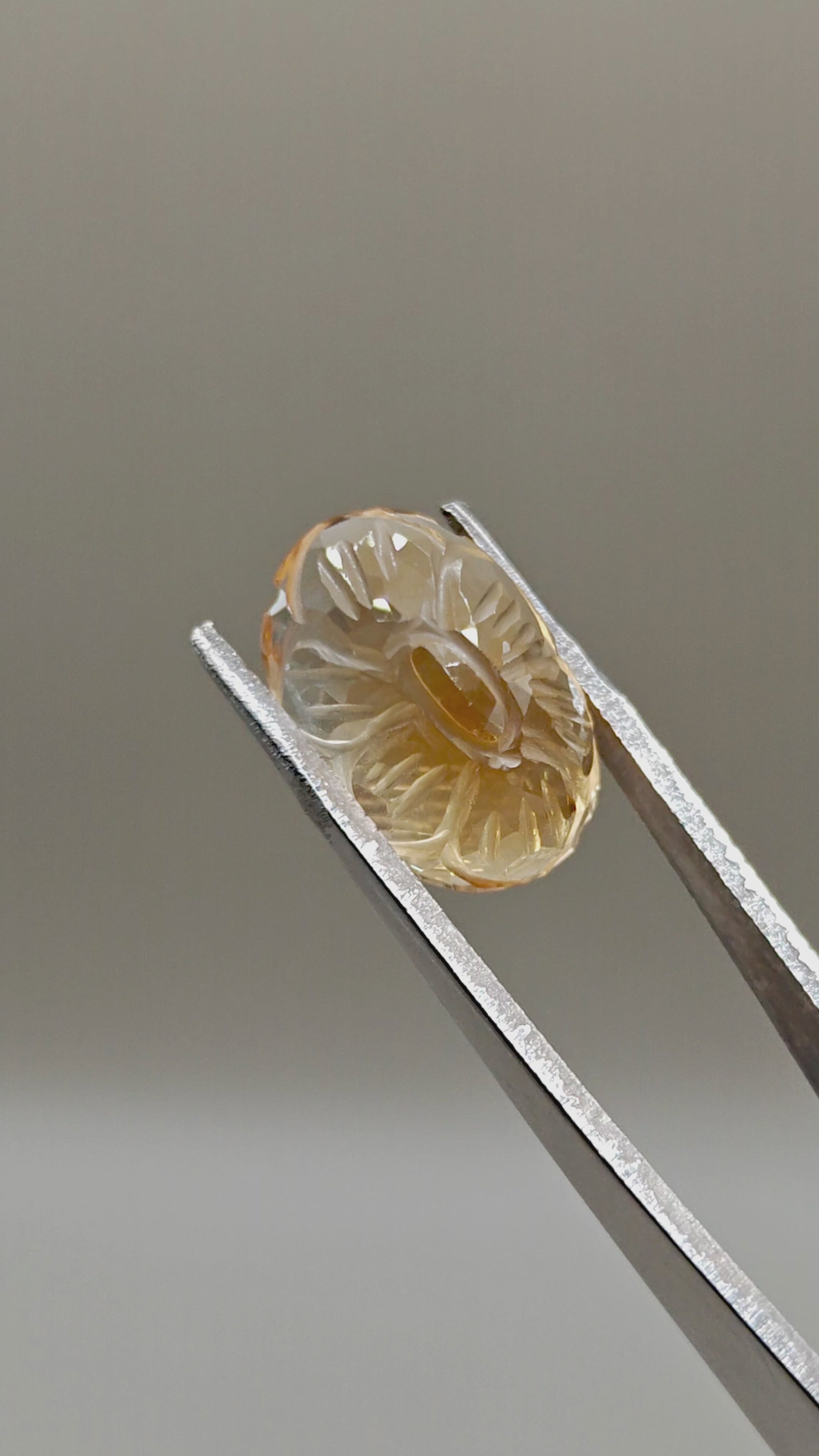 Natural Citrine 14.90 ct Oval – video 2