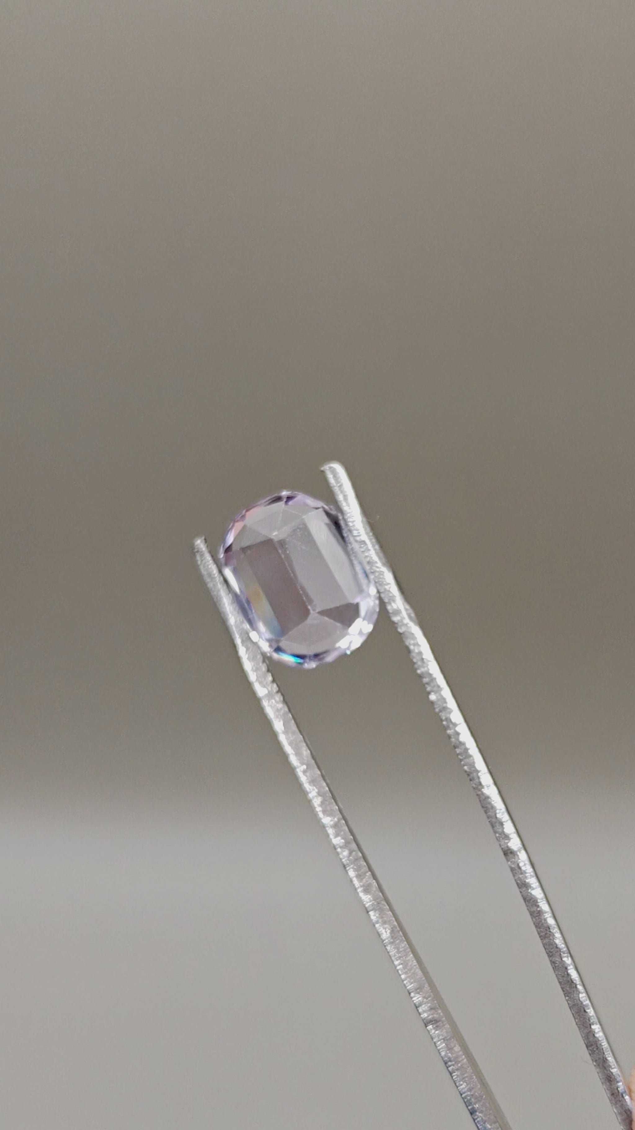 Natural Kunzite 6.88 ct Oval – video 2