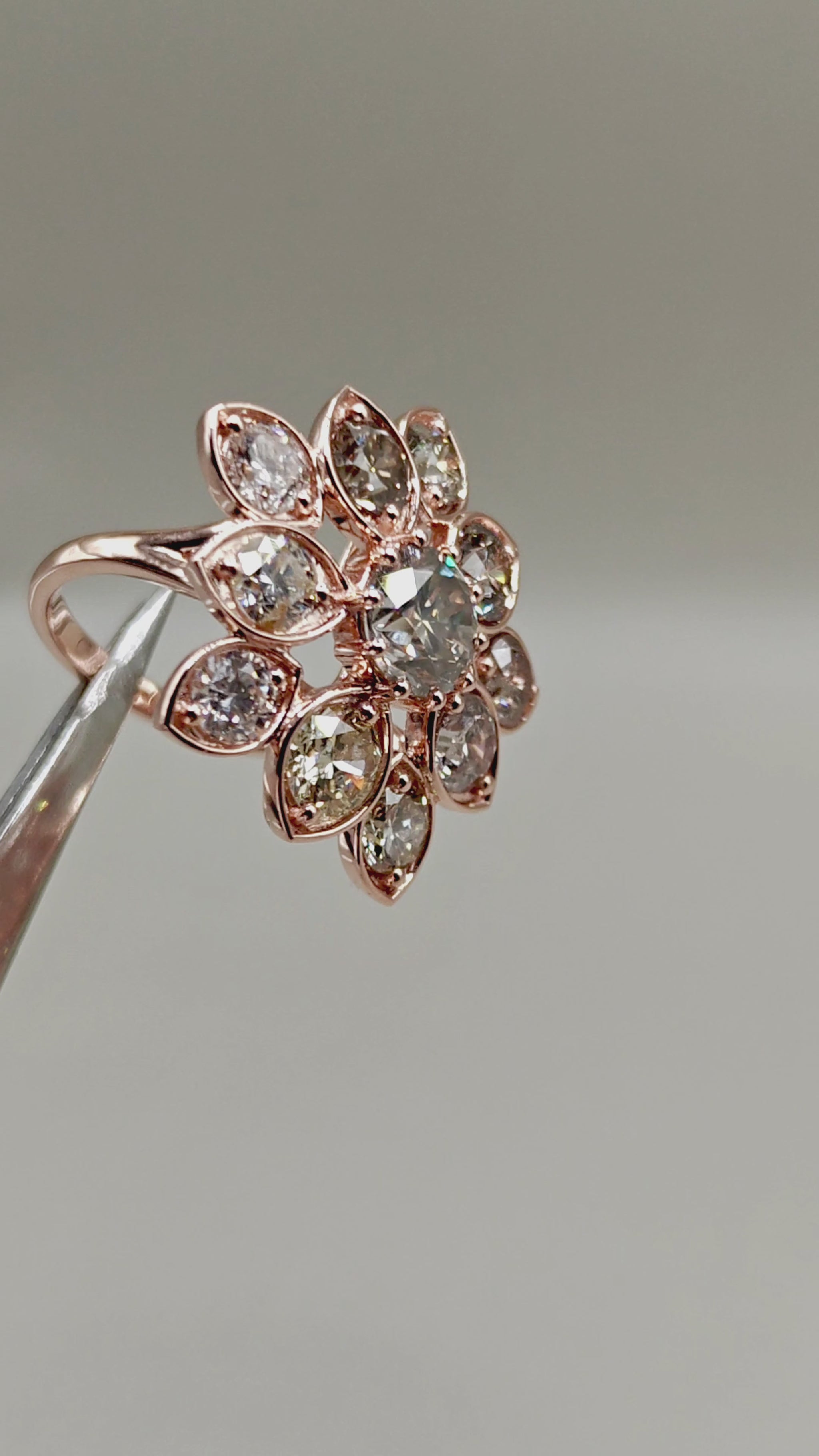 Solenne Natural Diamond Ring – video