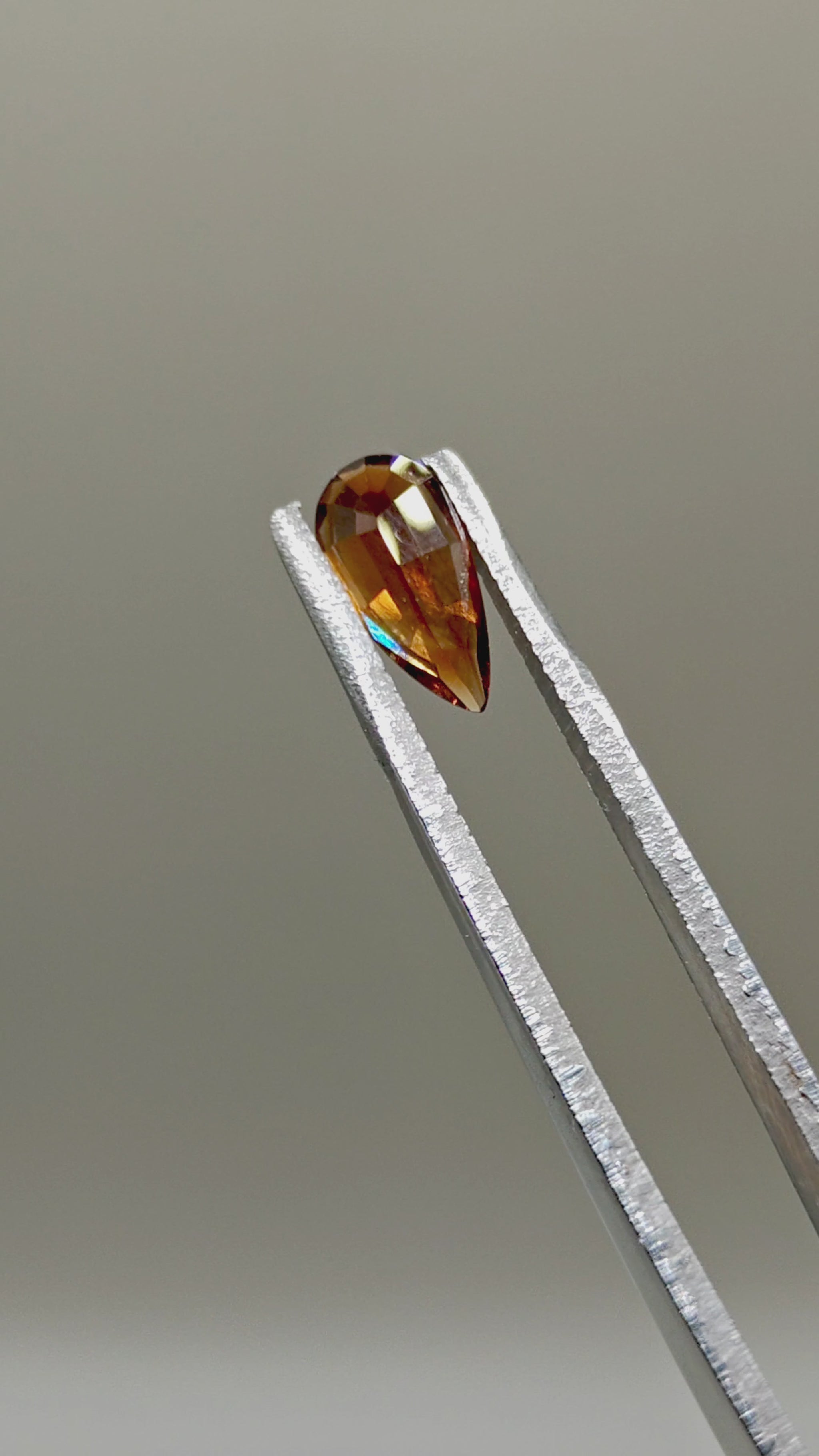 Natural Citrine 1.10 ct Pear – video 2