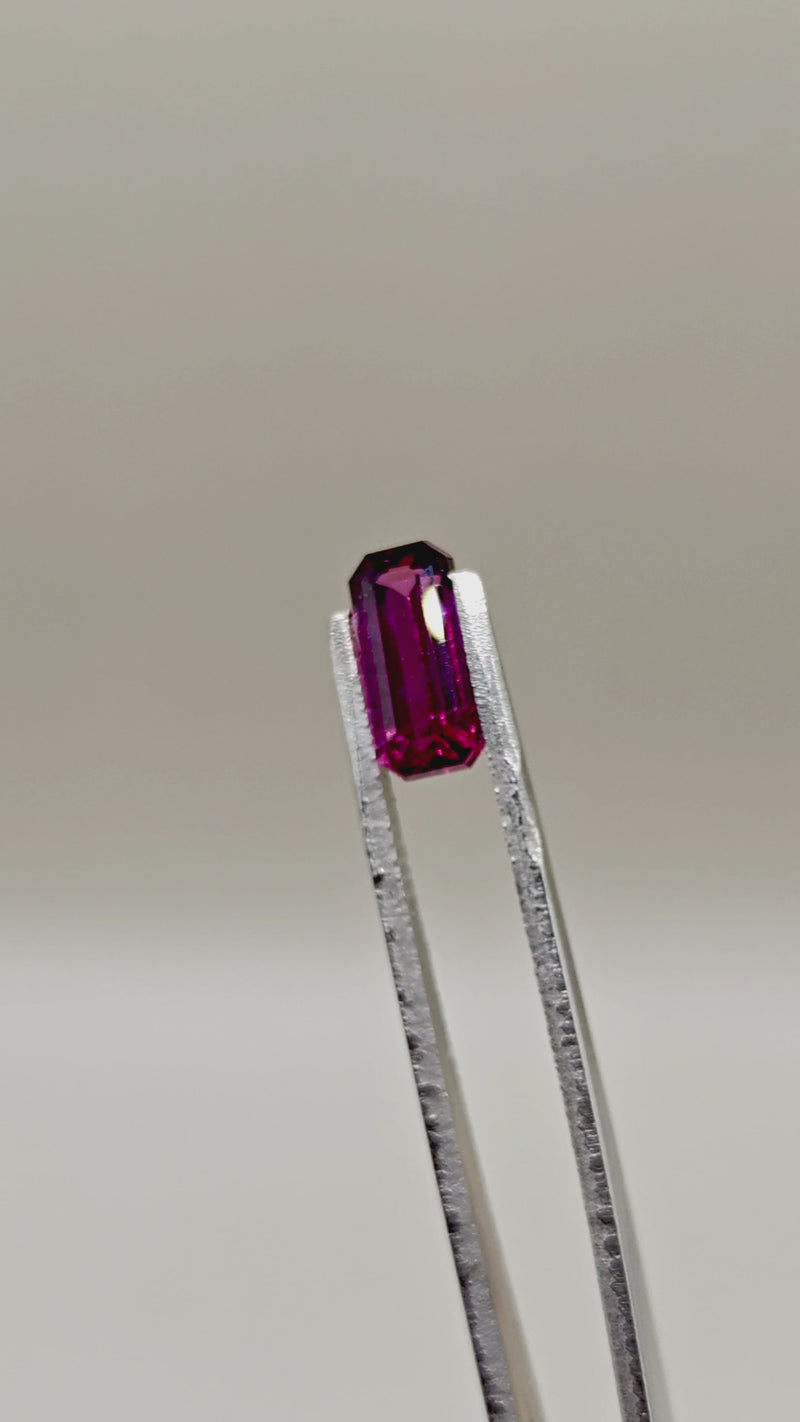 Rodolita natural — 2,73 ct — Octagonal