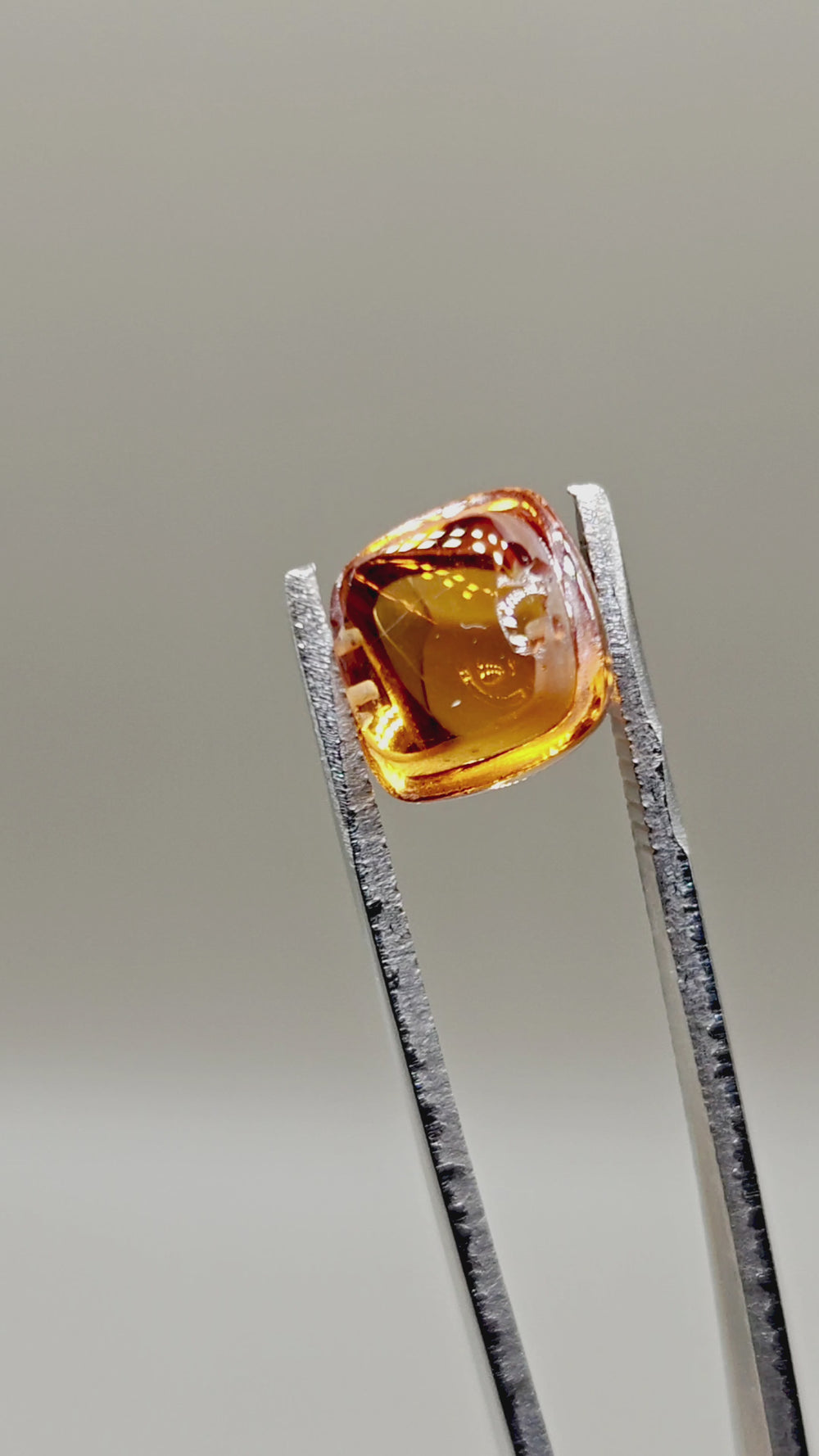 Natural Citrine 6.67 ct Sugarloaf – video 2