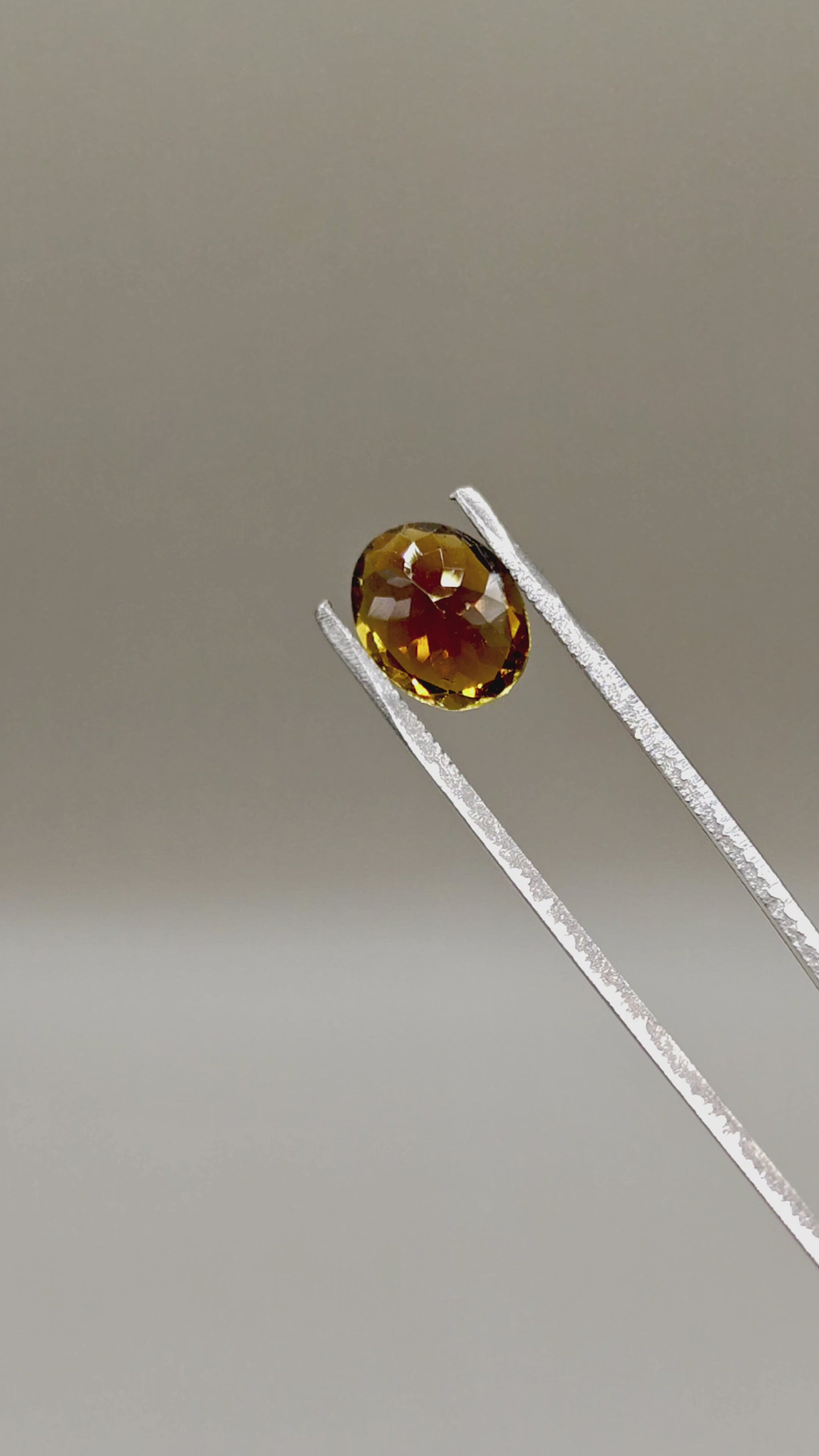 Natural Tourmaline 3.47 ct Oval – video 2