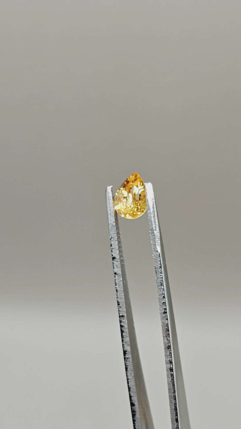 Natural Zircon 1.80 ct Pear – video