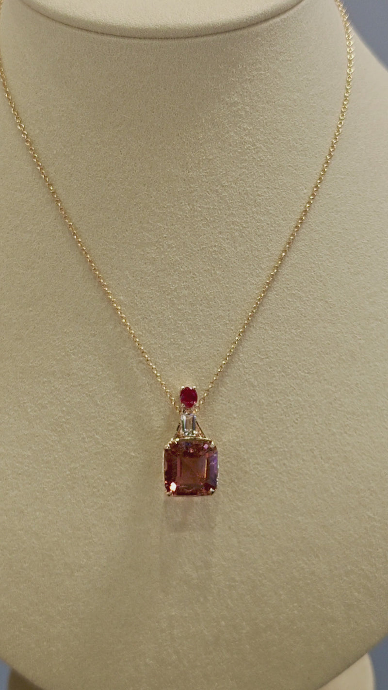 Mireya Tourmaline Pendant – video 3