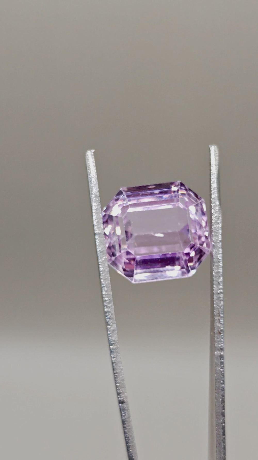 Natural Kunzite 19.45 ct Octagonal – video