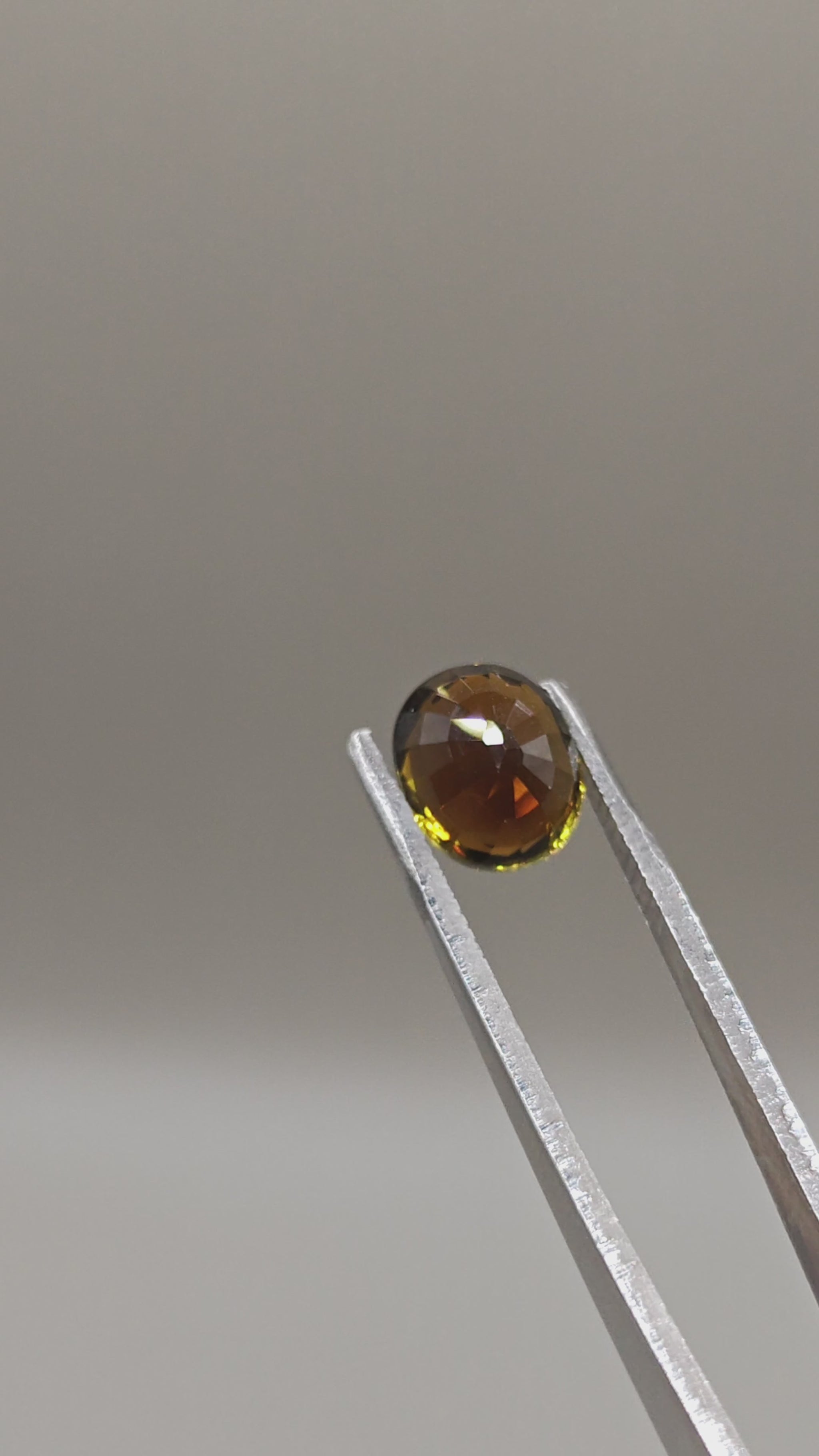 Natural Tourmaline 3.76 ct Oval – video 2