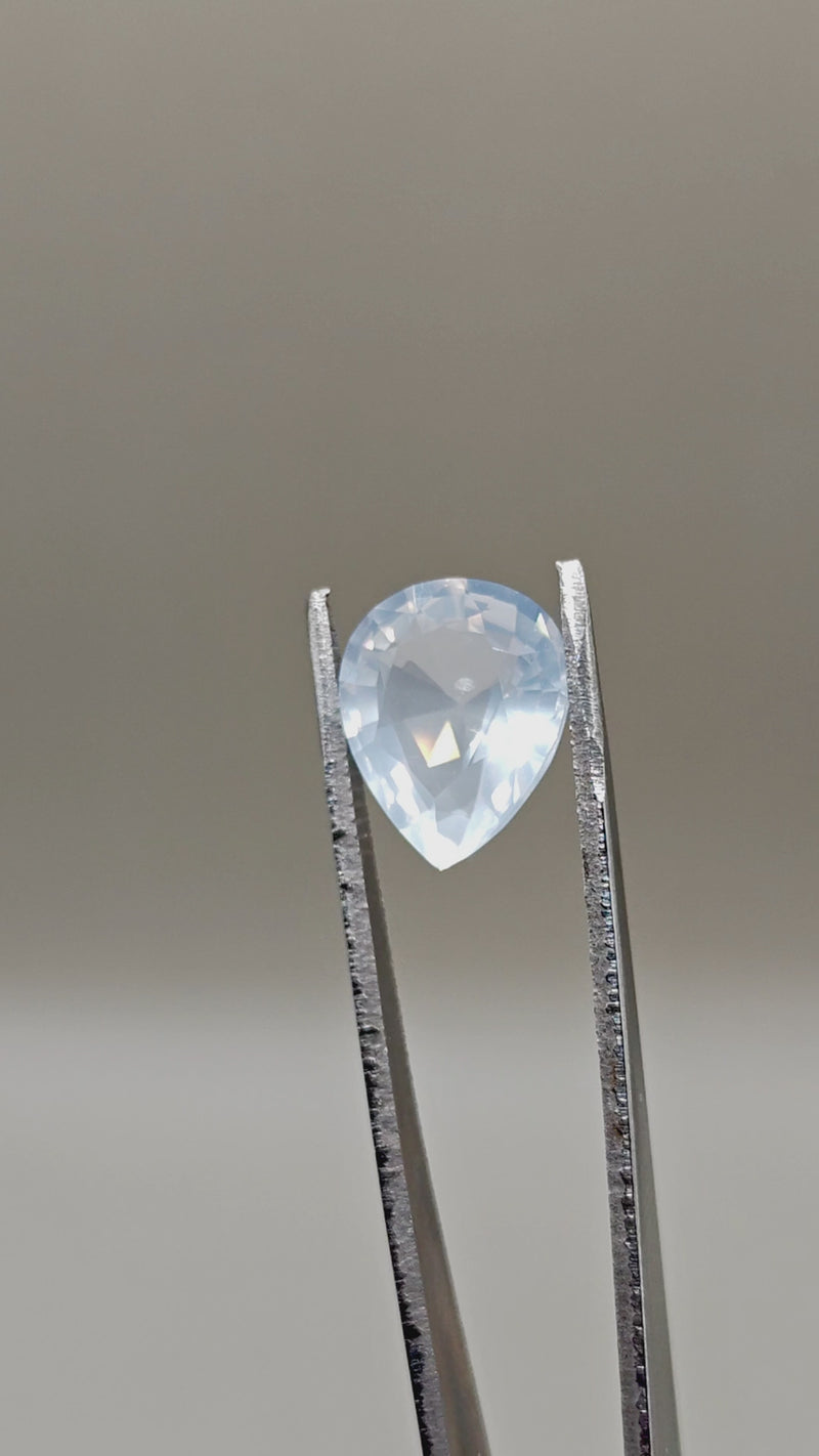 Cuarzo lechoso natural — 6,50 ct — Pera