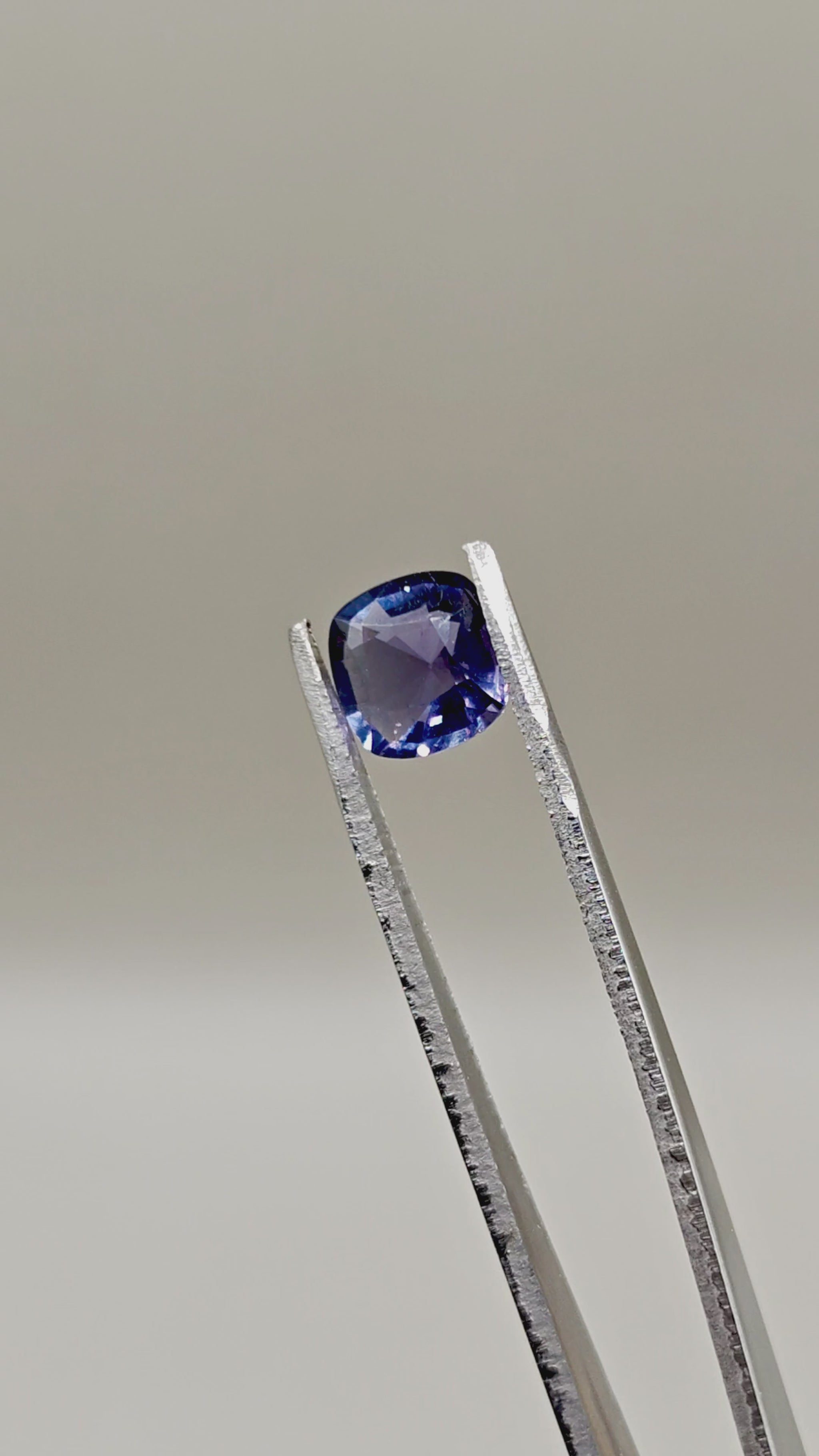 Natural Color-Change Fluorite 2.90 ct Cushion – video