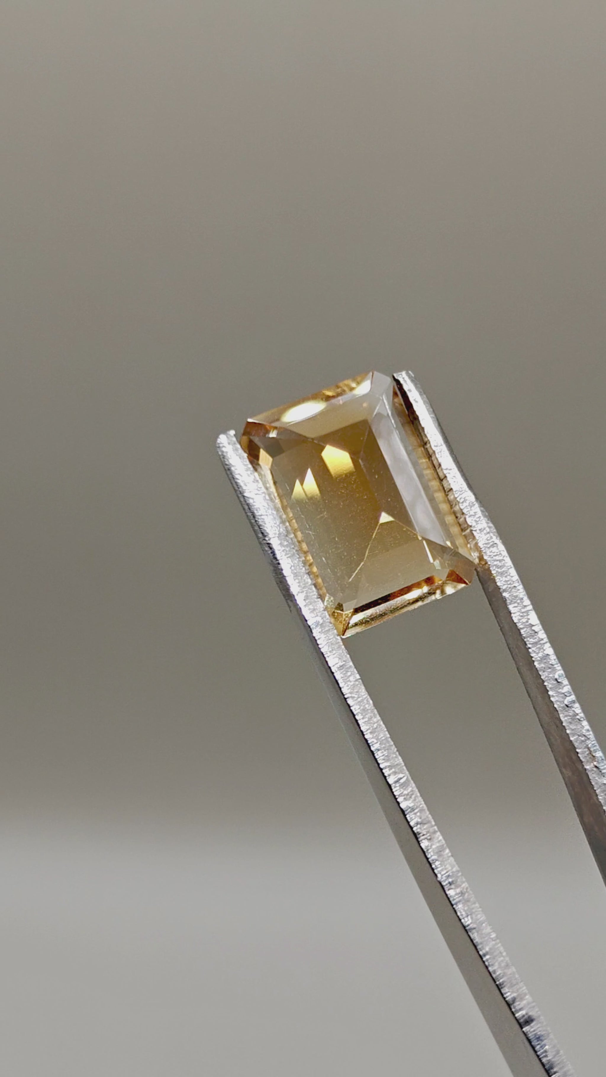 Natural Citrine 5.88 ct Octagonal – video 2