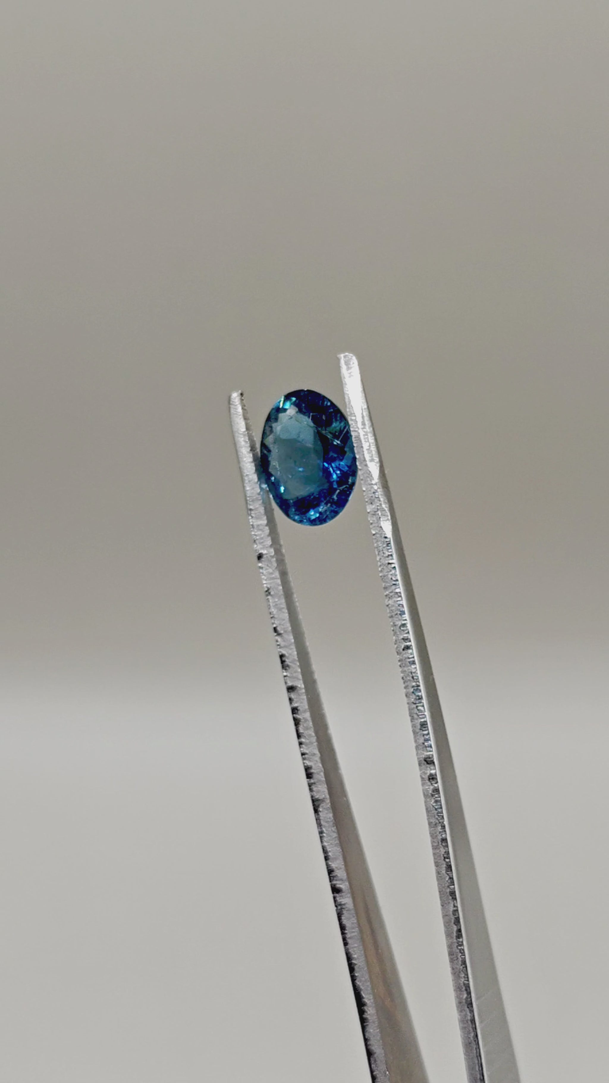 Natural Indicolite Tourmaline 2.30 ct Oval – video