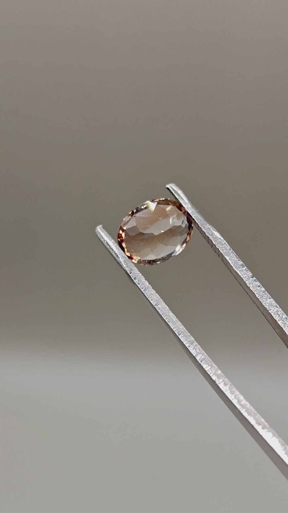 Natural Imperial Topaz 3.85 ct Oval – video 3