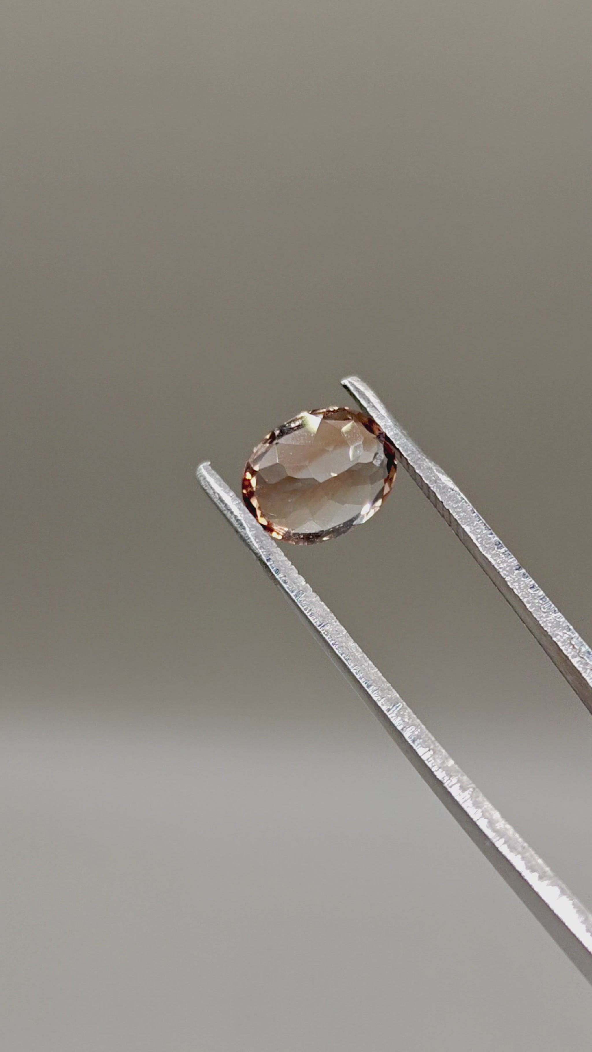 Natural Imperial Topaz 3.85 ct Oval – video 3