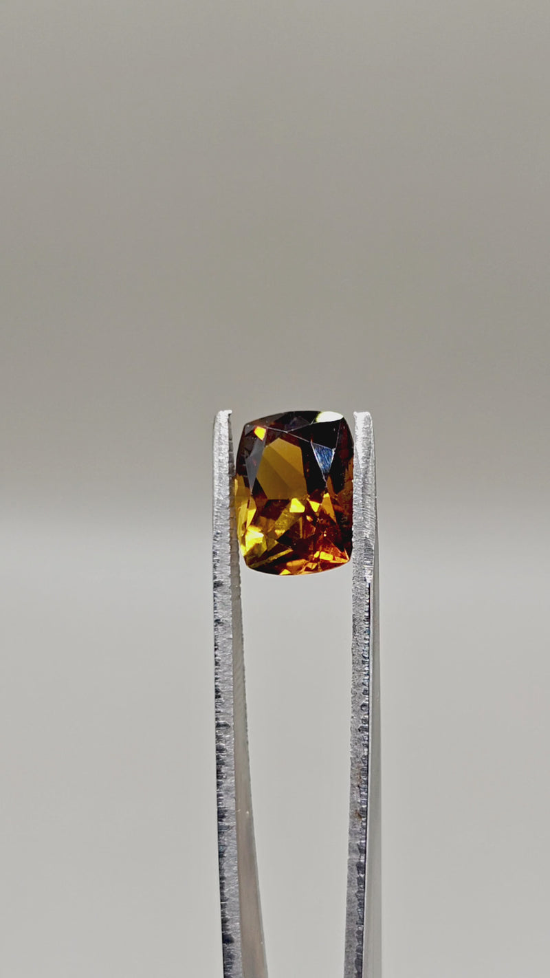 Naturlig turmalin — 5,17 ct — Kuddslipad