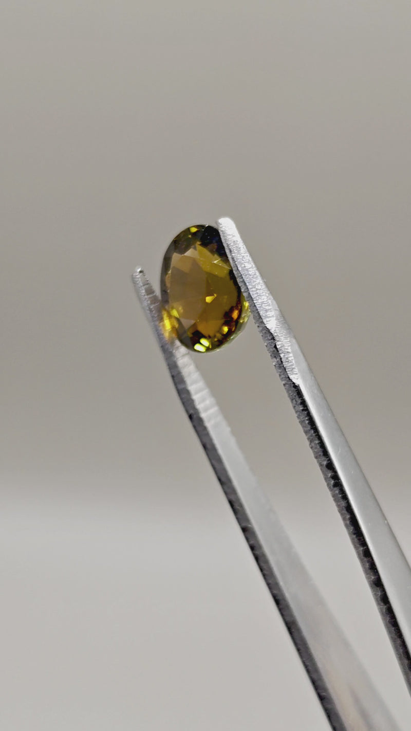 Natural Tourmaline 3.76 ct Oval – video