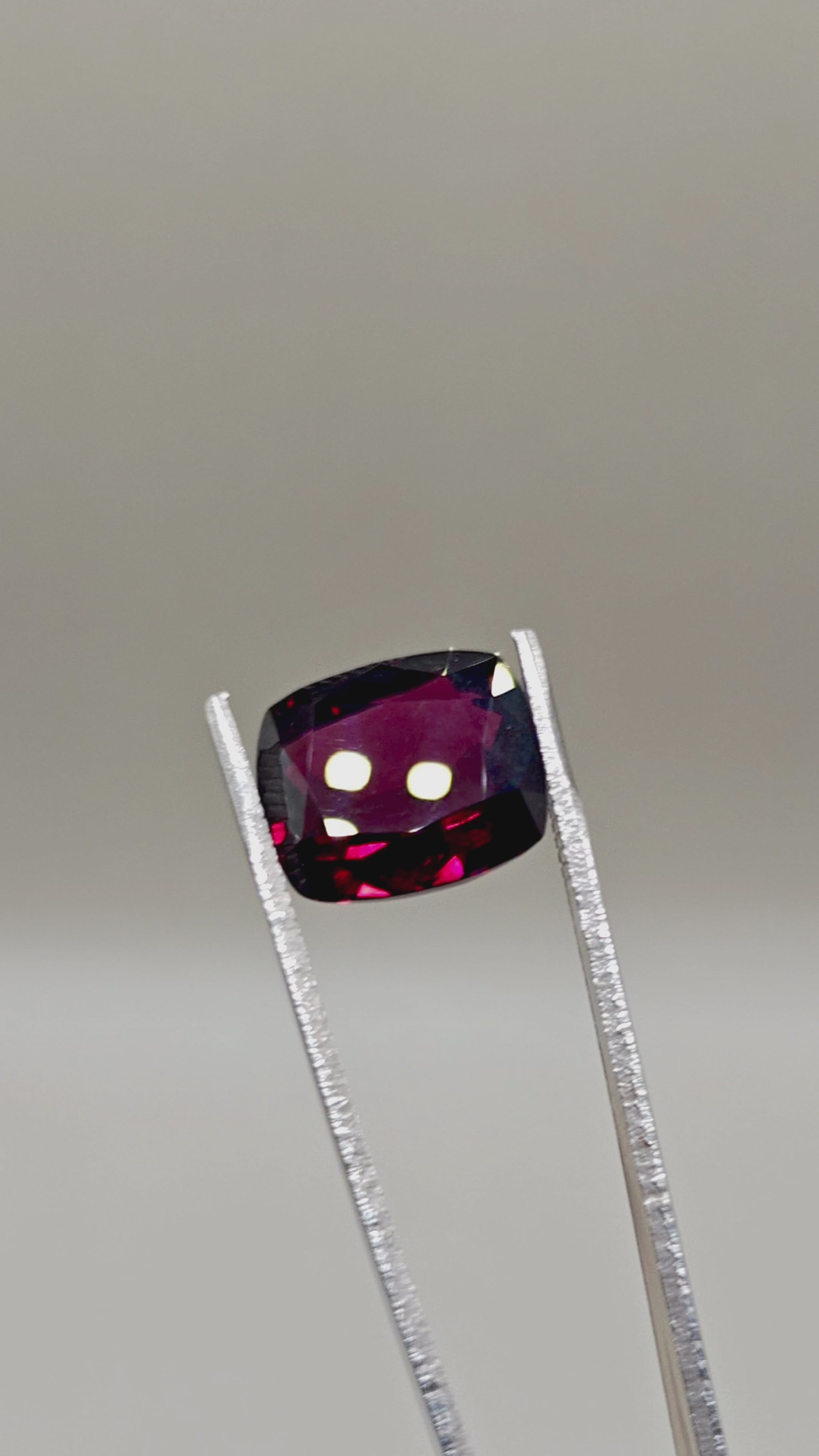Natural Pyrope Almandine 14.76 ct Cushion – video