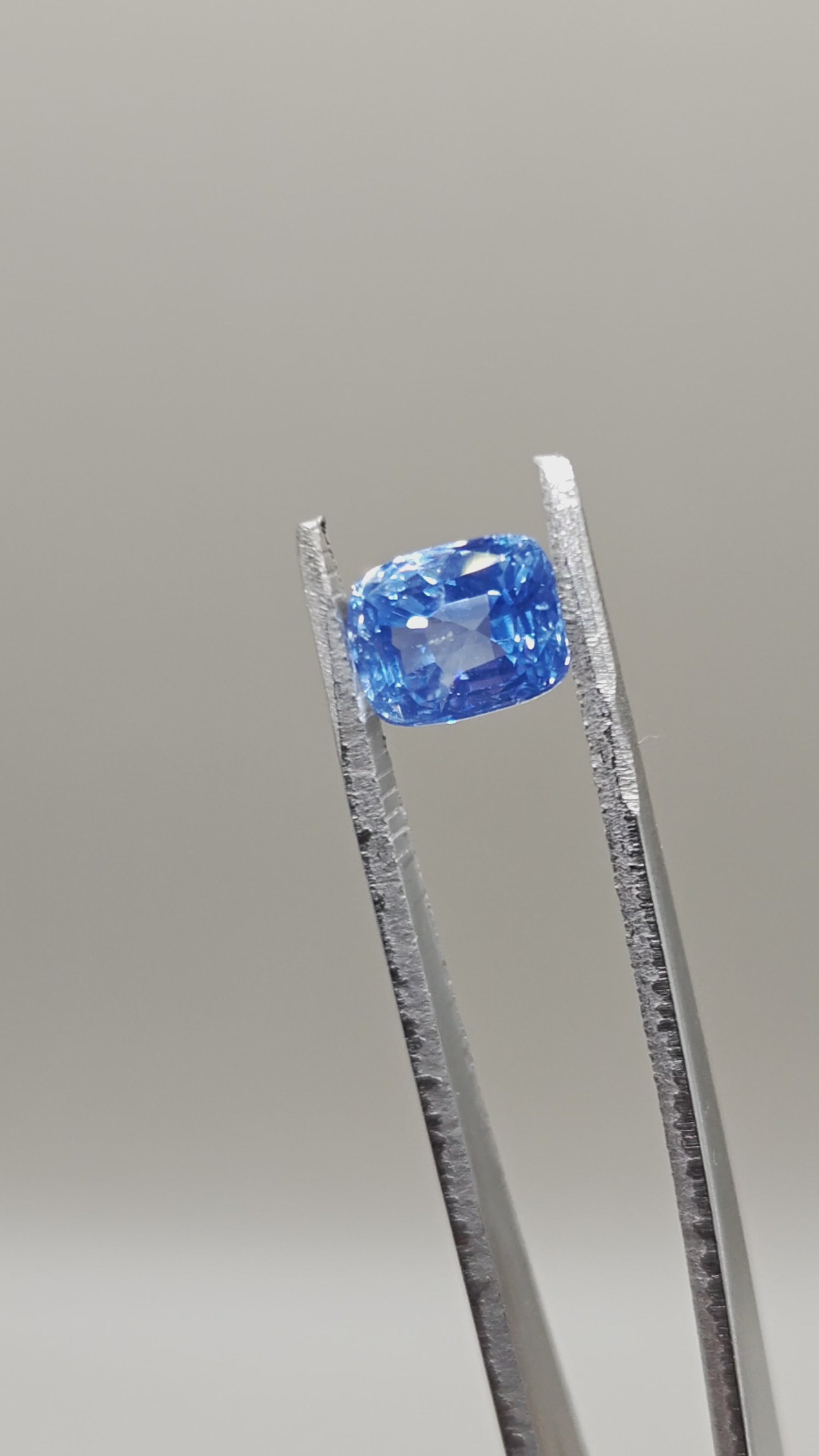 Natural Unheated Lotus Pastel Sapphire 3.39 ct Cushion – video 2