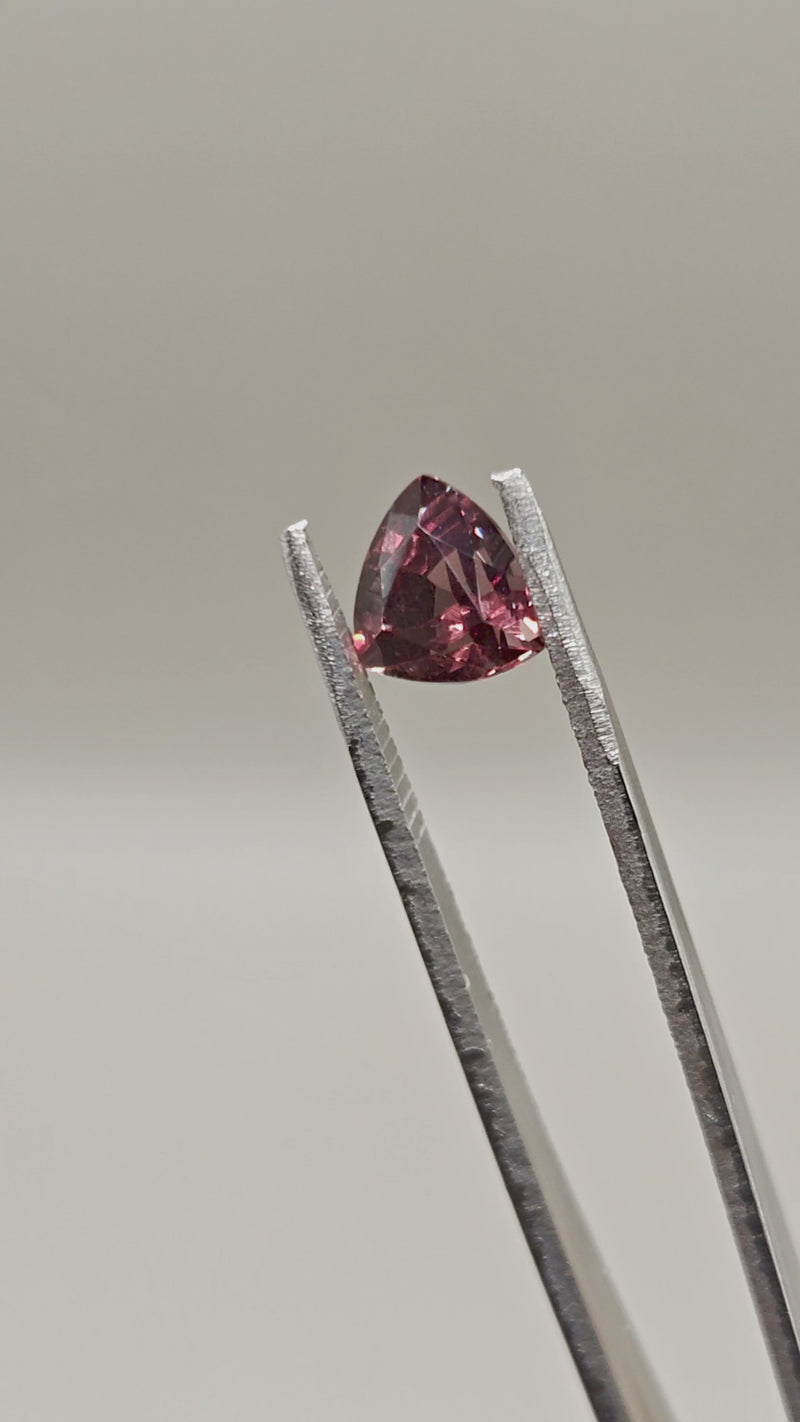 Natural Color-Changing Malaya Garnet — 2.65 ct — Triangular