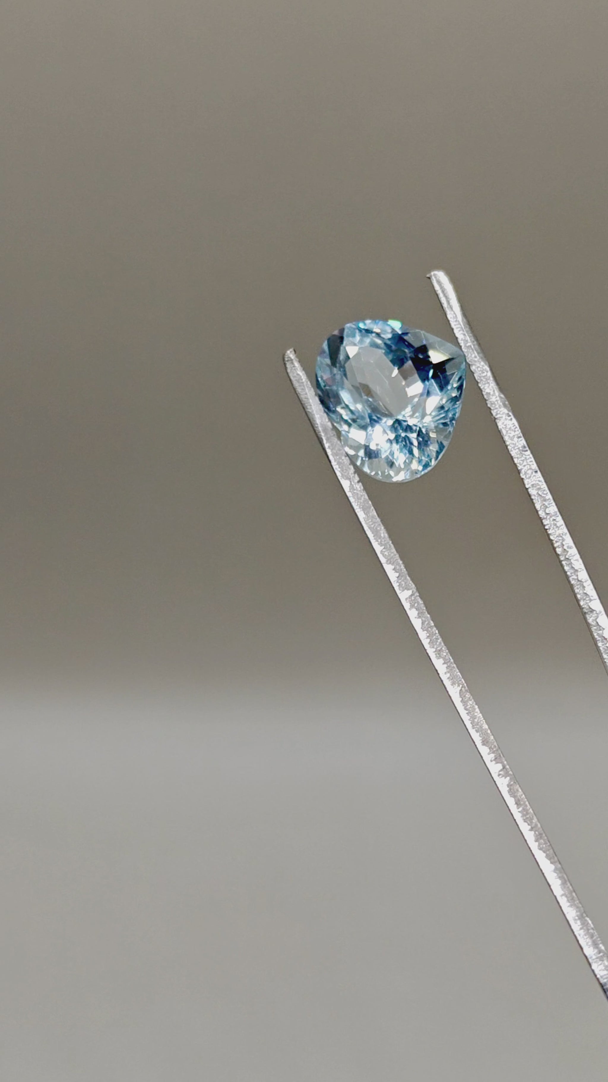 Natural Aquamarine 6.78 ct Heart – video
