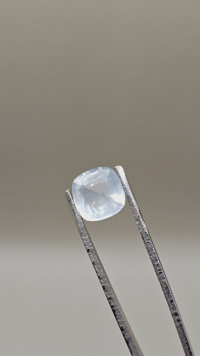 Natural Milky Quartz 3.88 ct Cushion – video