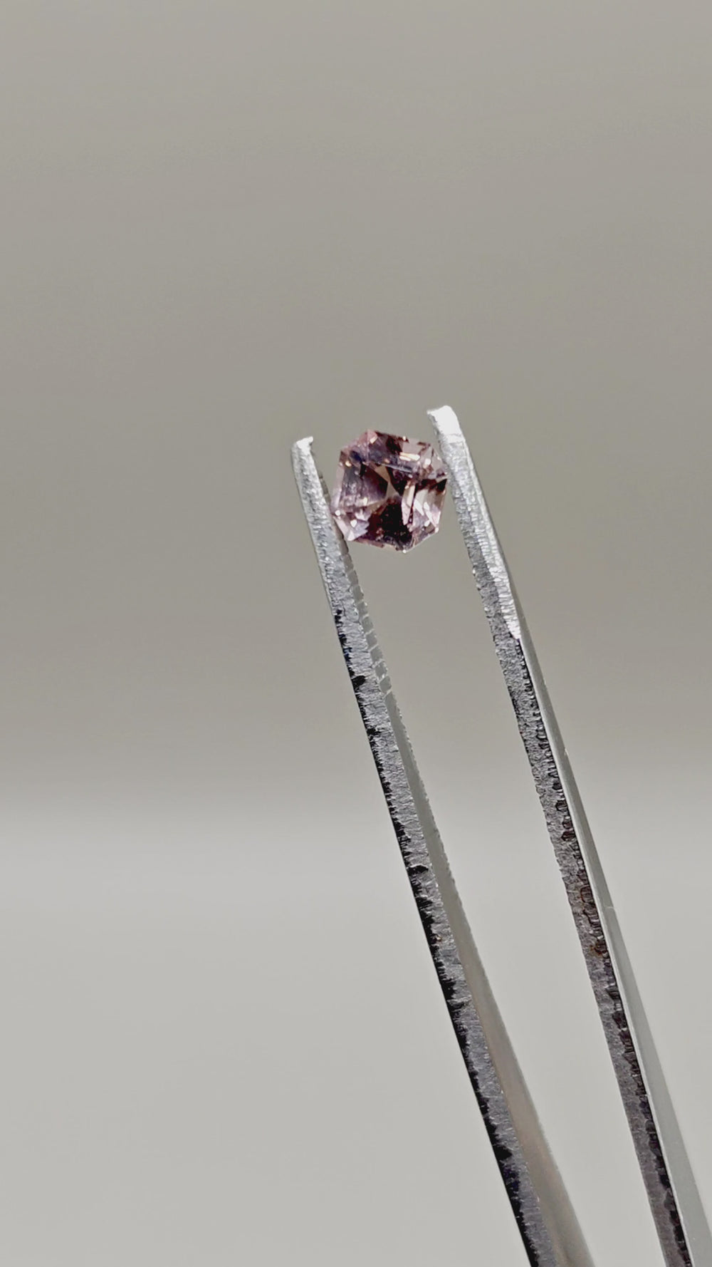 Natural Tourmaline 0.98 ct Octagonal – video